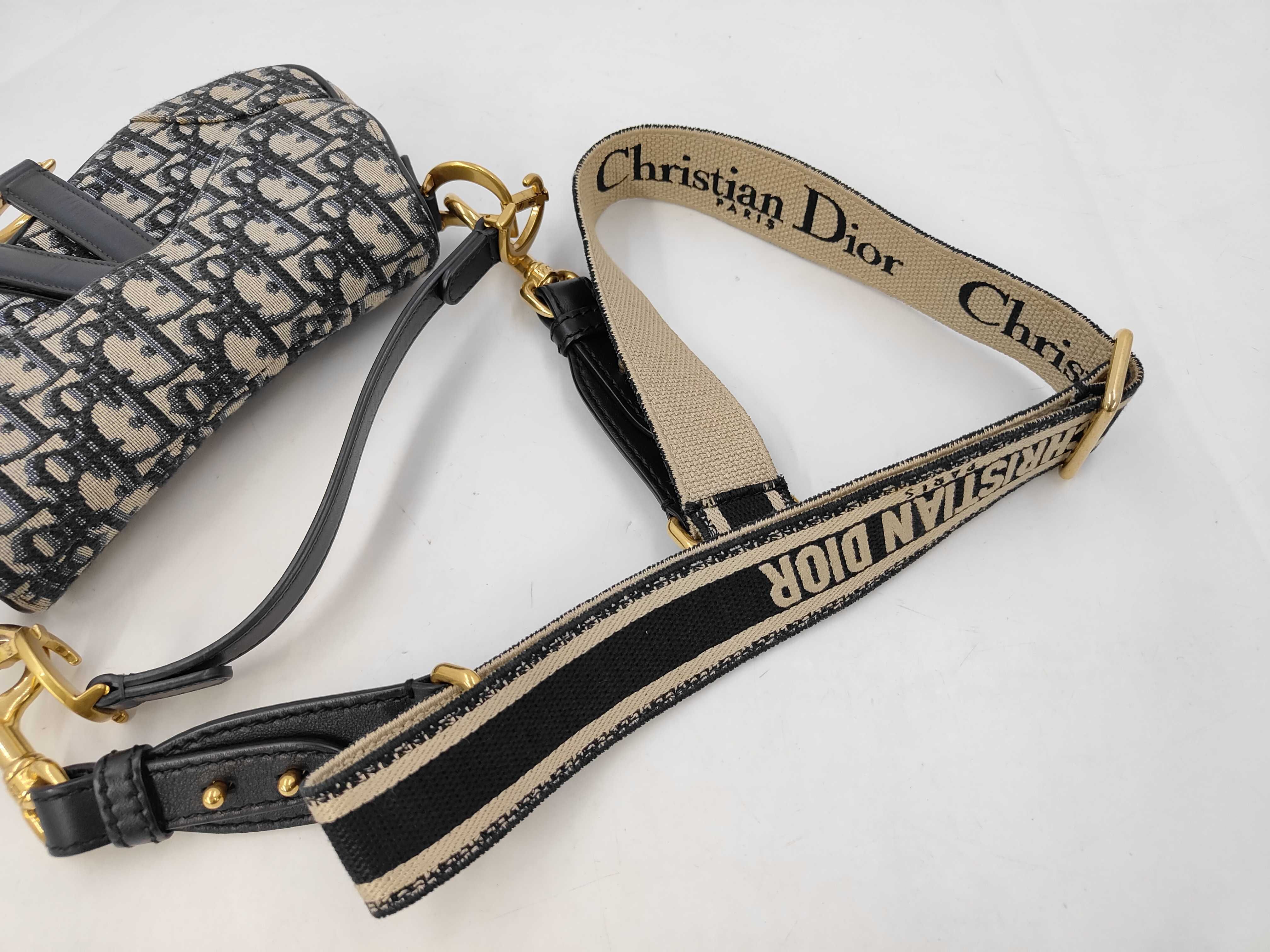 Saddle 2-Way Oblique Trotter Shoulder Bag — view 5
