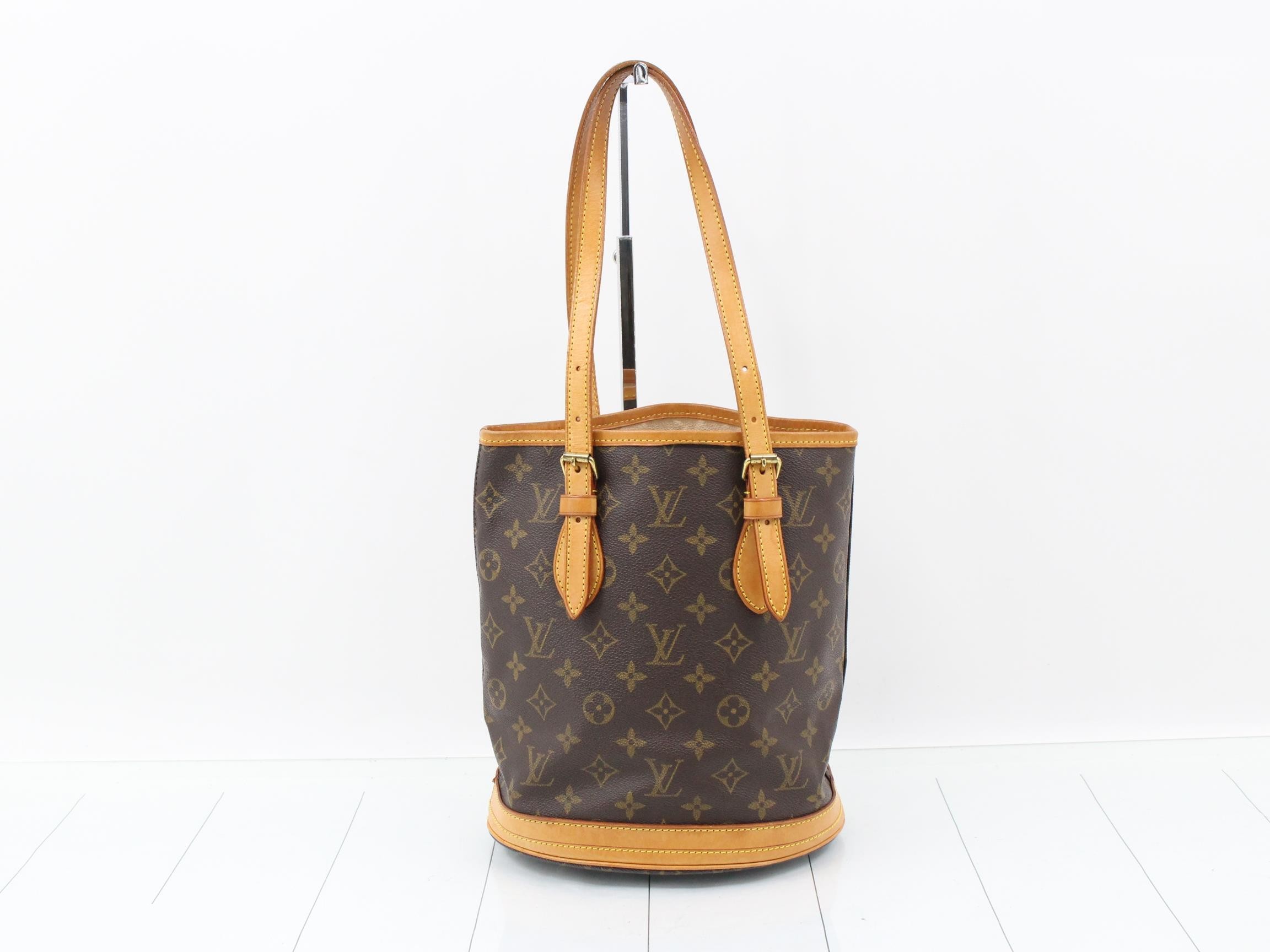 Bucket PM with pouch — view 2