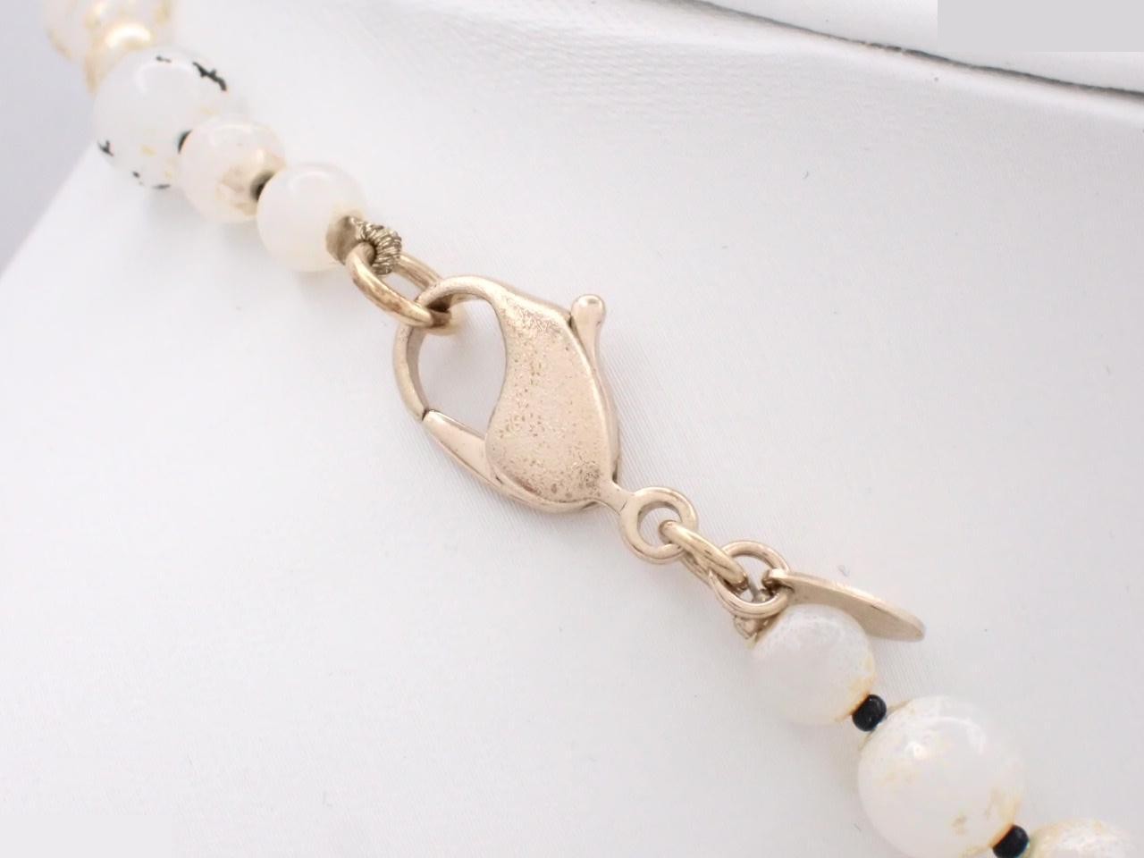 Vintage classic (precious metal) necklace pendant, neck circumference approximately 40 cm — view 2