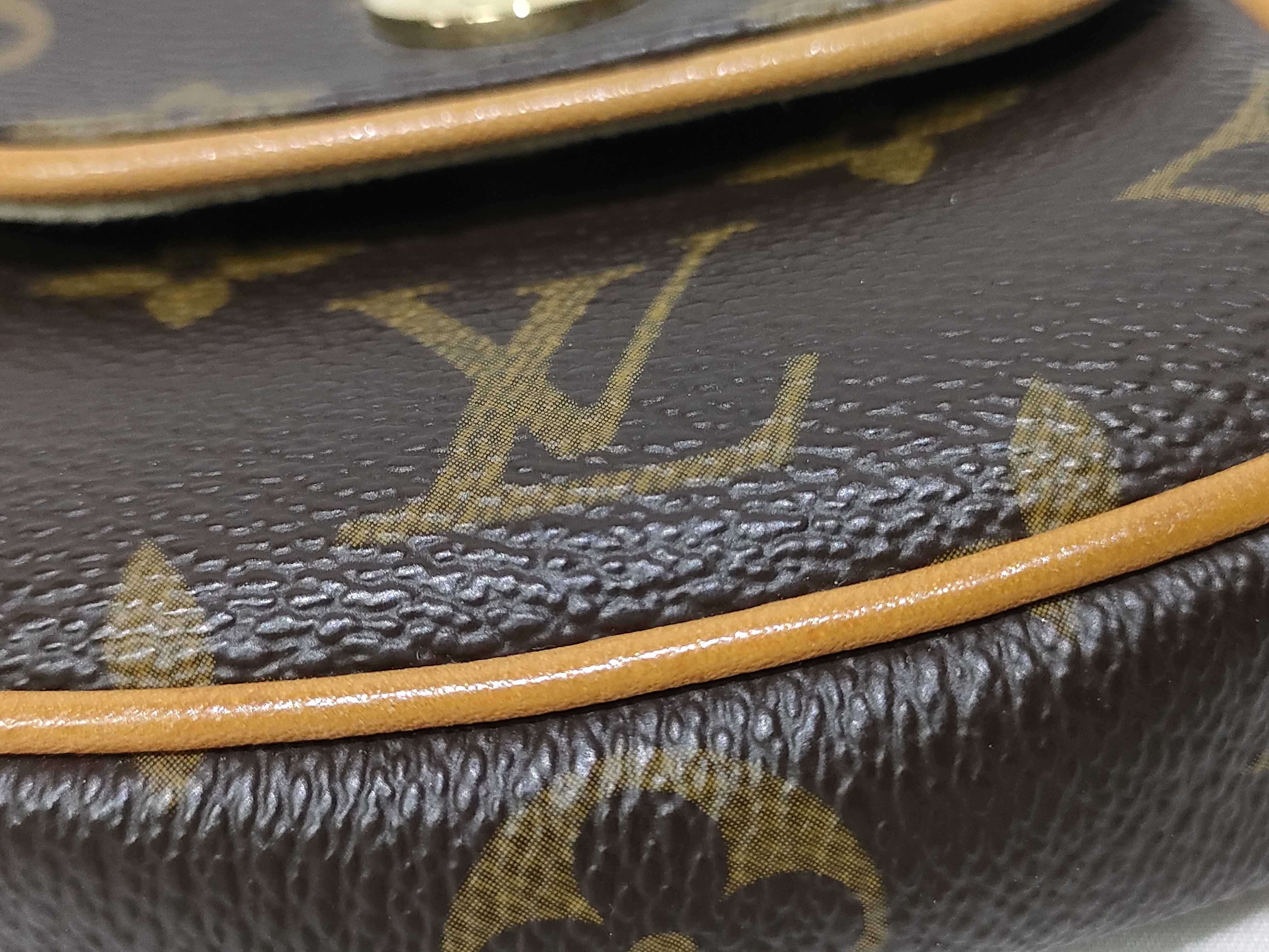 Monogram Pochette Cancun M60018 MI0057 Shoulder Bag — view 15