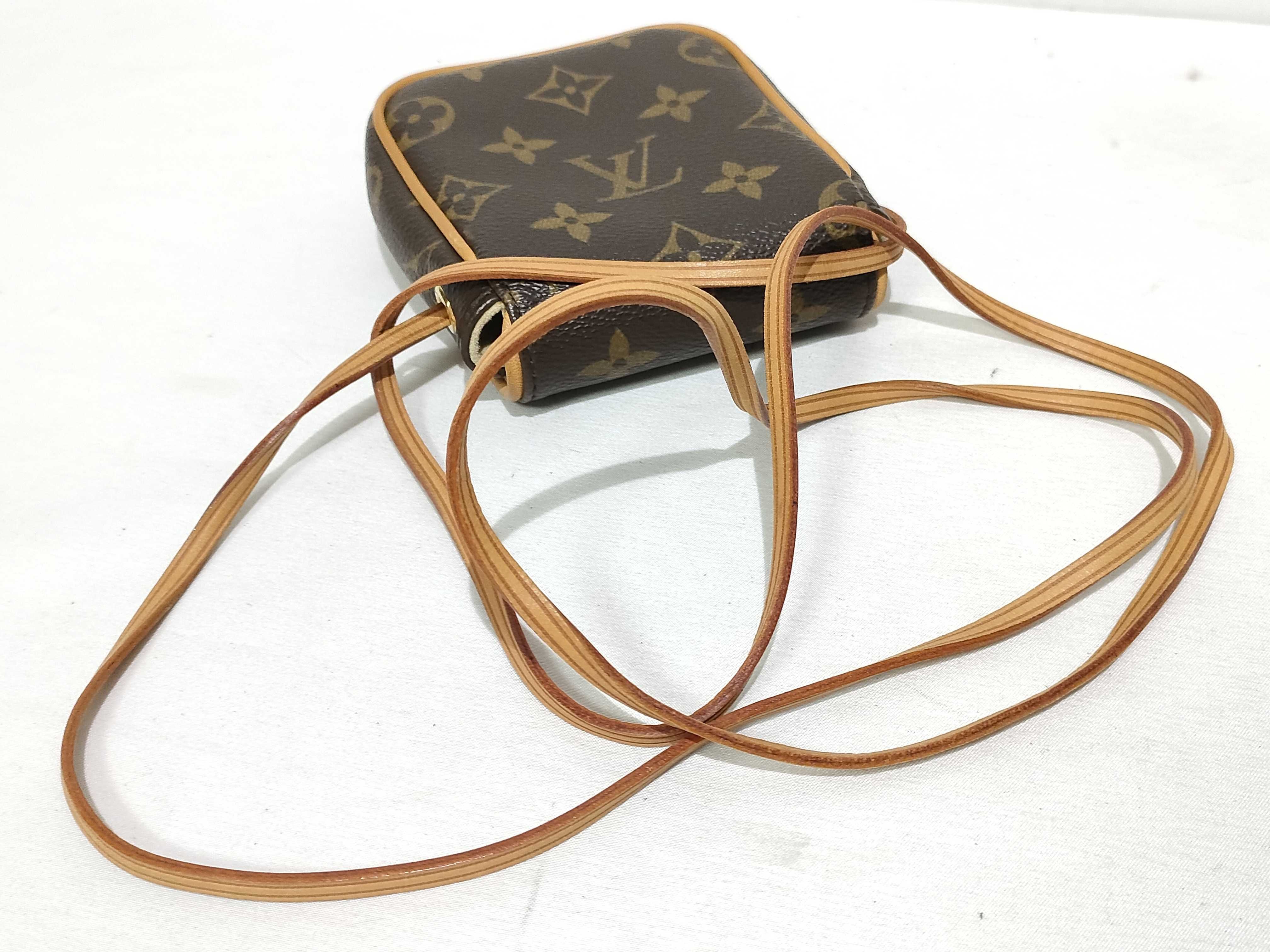 Monogram Pochette Cancun M60018 MI0057 Shoulder Bag — view 3