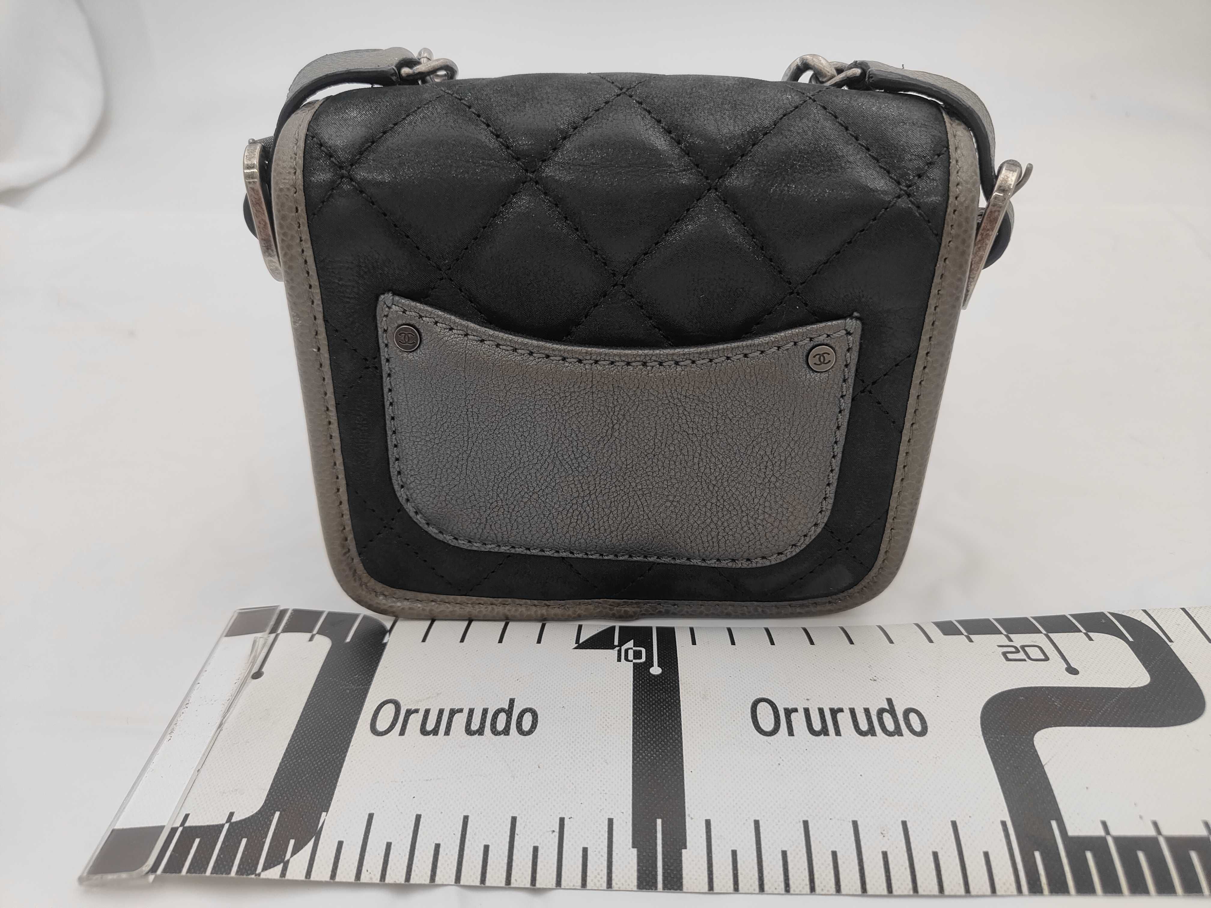Turnlock Chain Shoulder Bag, Caviar Lambskin, Black/Gray, SS Shoulder Bag — view 2