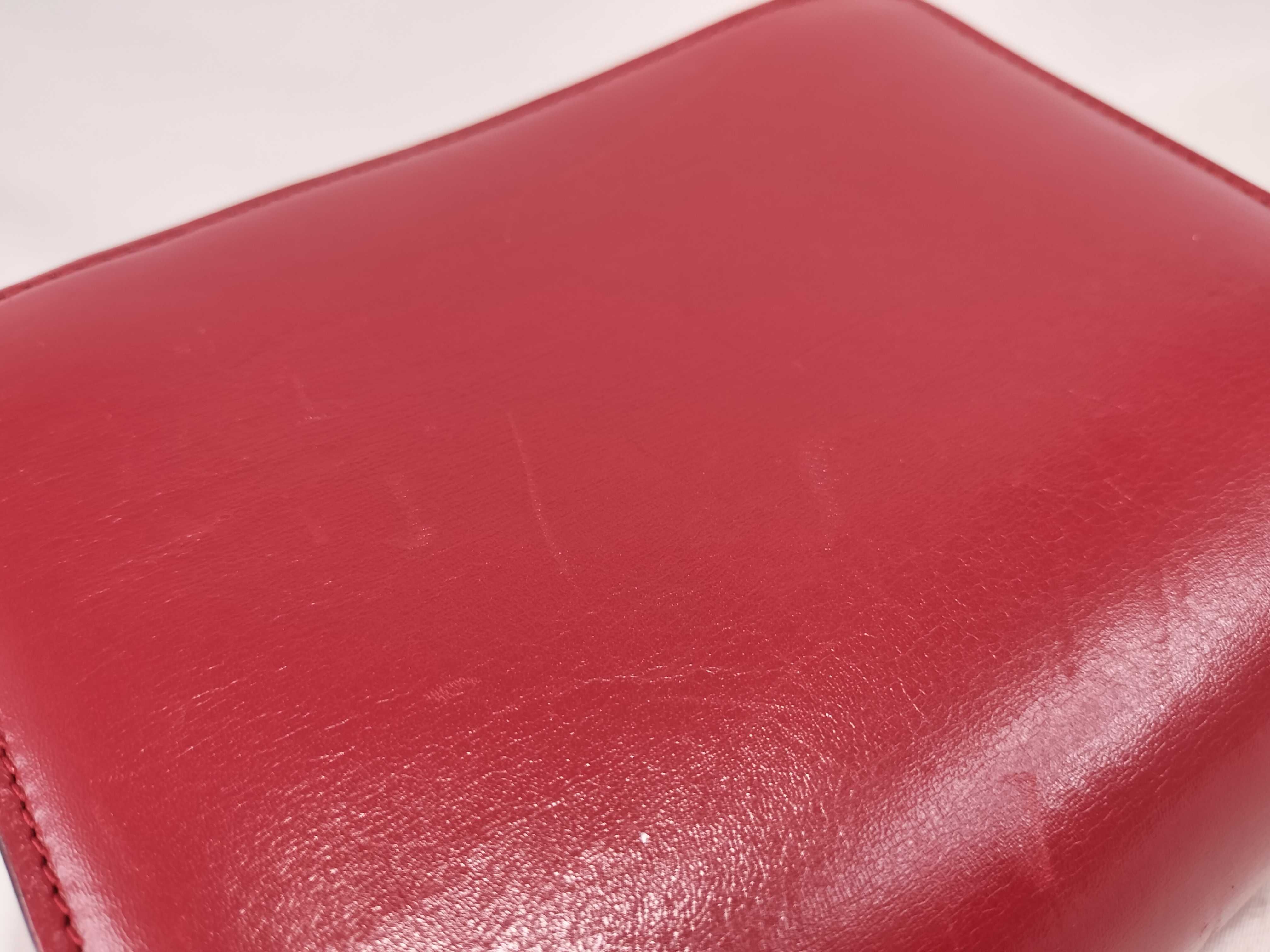 Classic Box Shoulder Bag — view 15