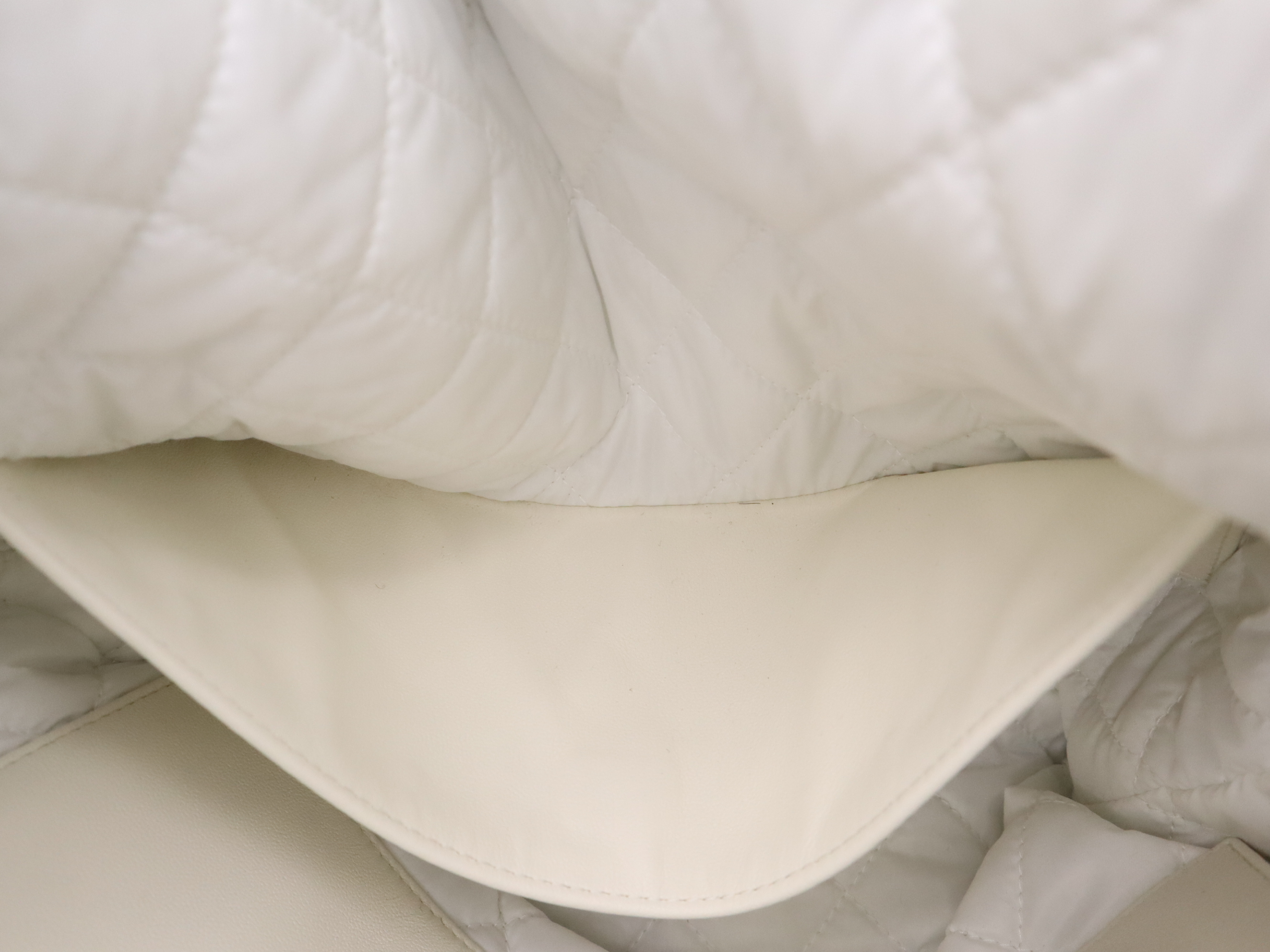 AS4278 Shearling Lamb Backpack, White, with Dust Bag and Box, Plate TJU6LU12. — view 12