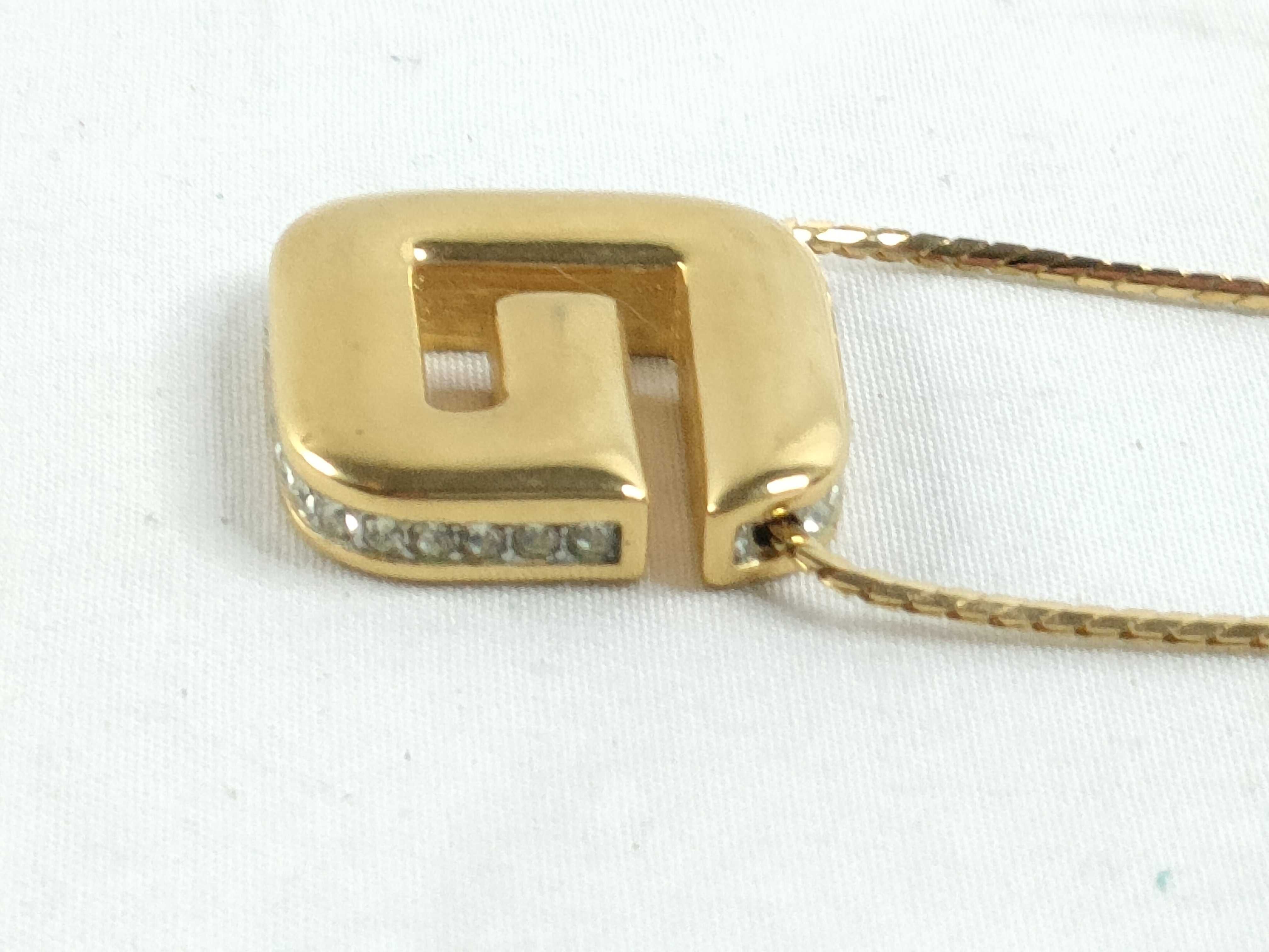 necklace — view 4