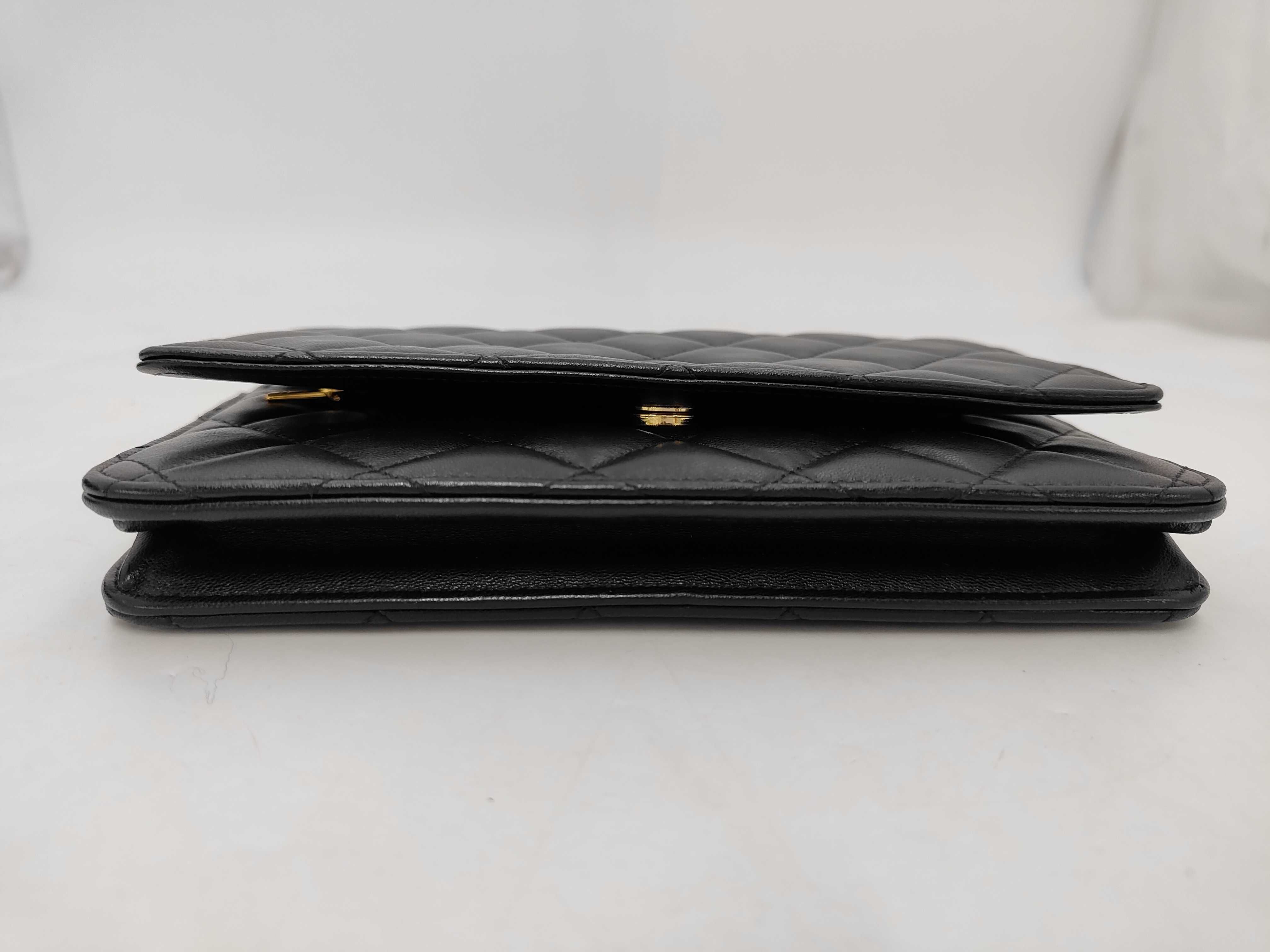 Matelassé Chain Wallet, Lambskin, Black, Gold Hardware, Shoulder Bag — view 3
