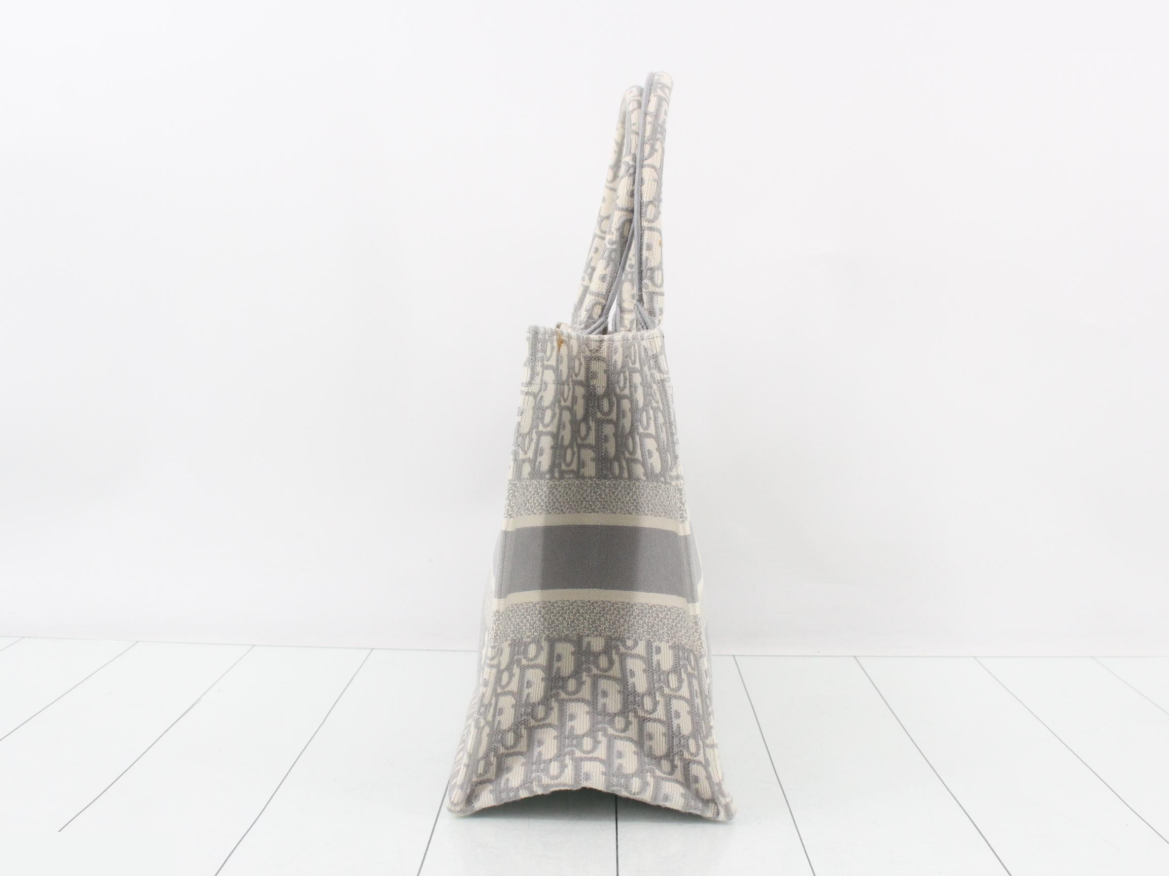Book Tote Handbag — view 4
