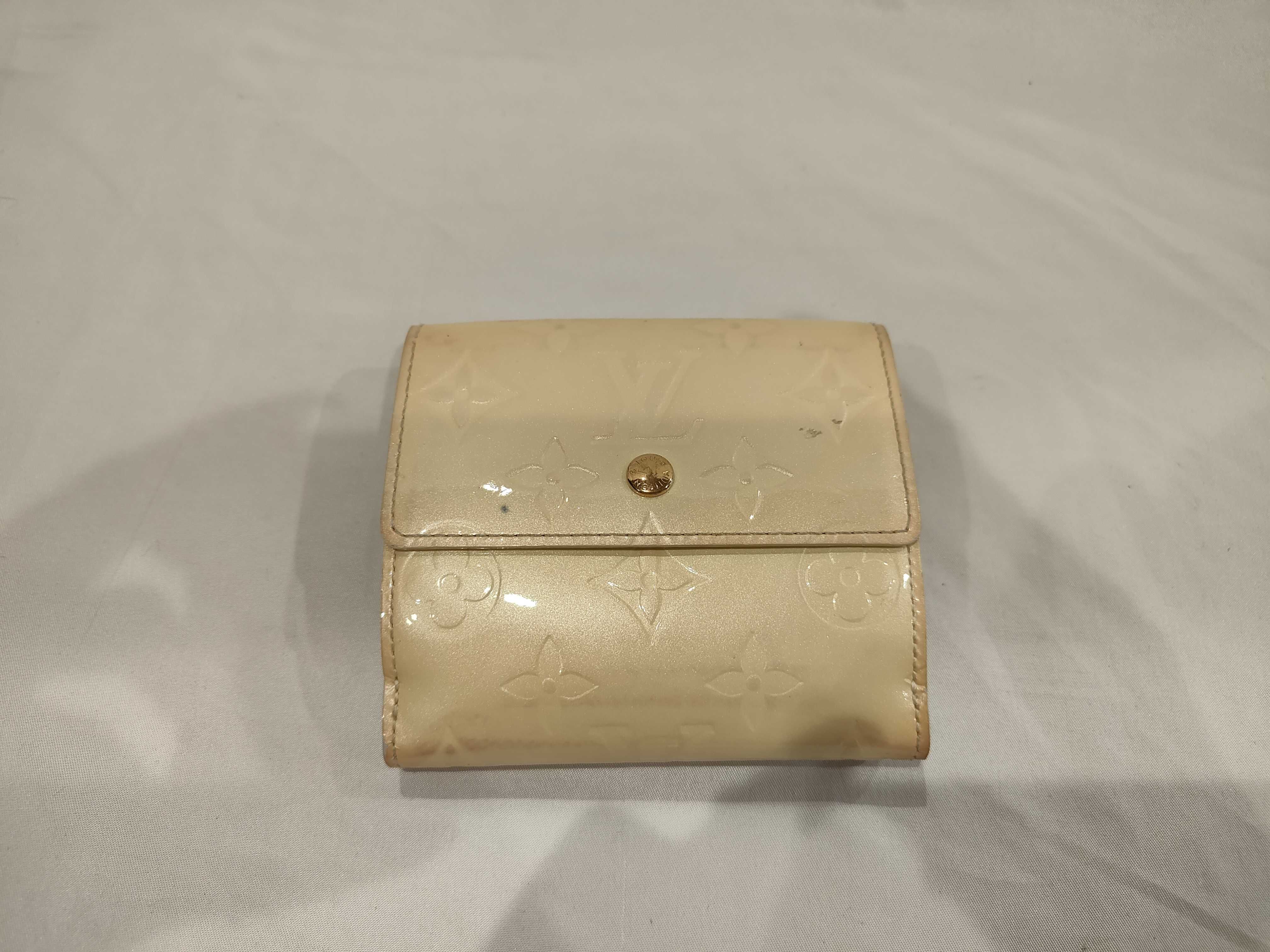 Vernis Double Hook Wallet