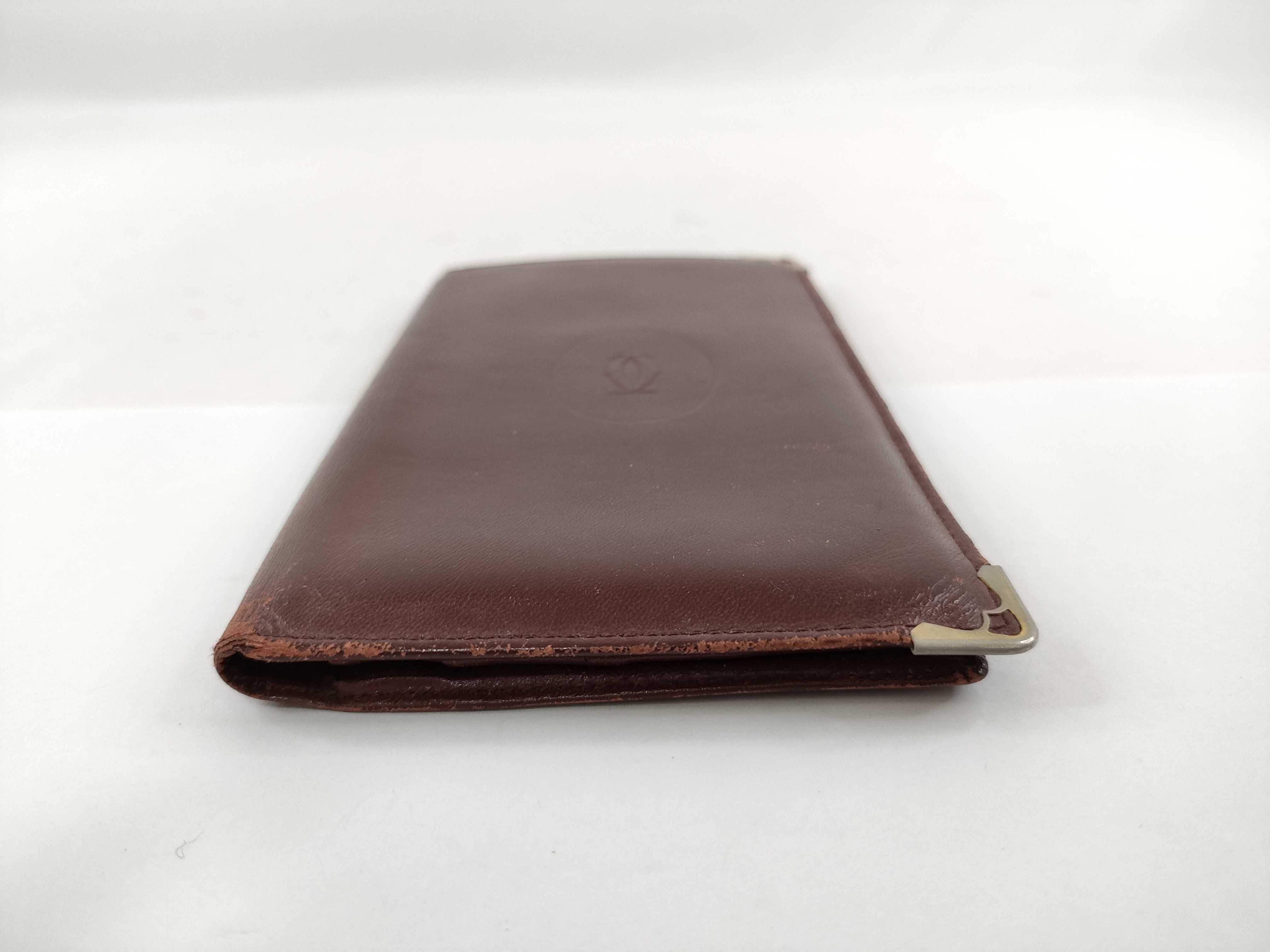 Must line long wallet/billfold — view 3