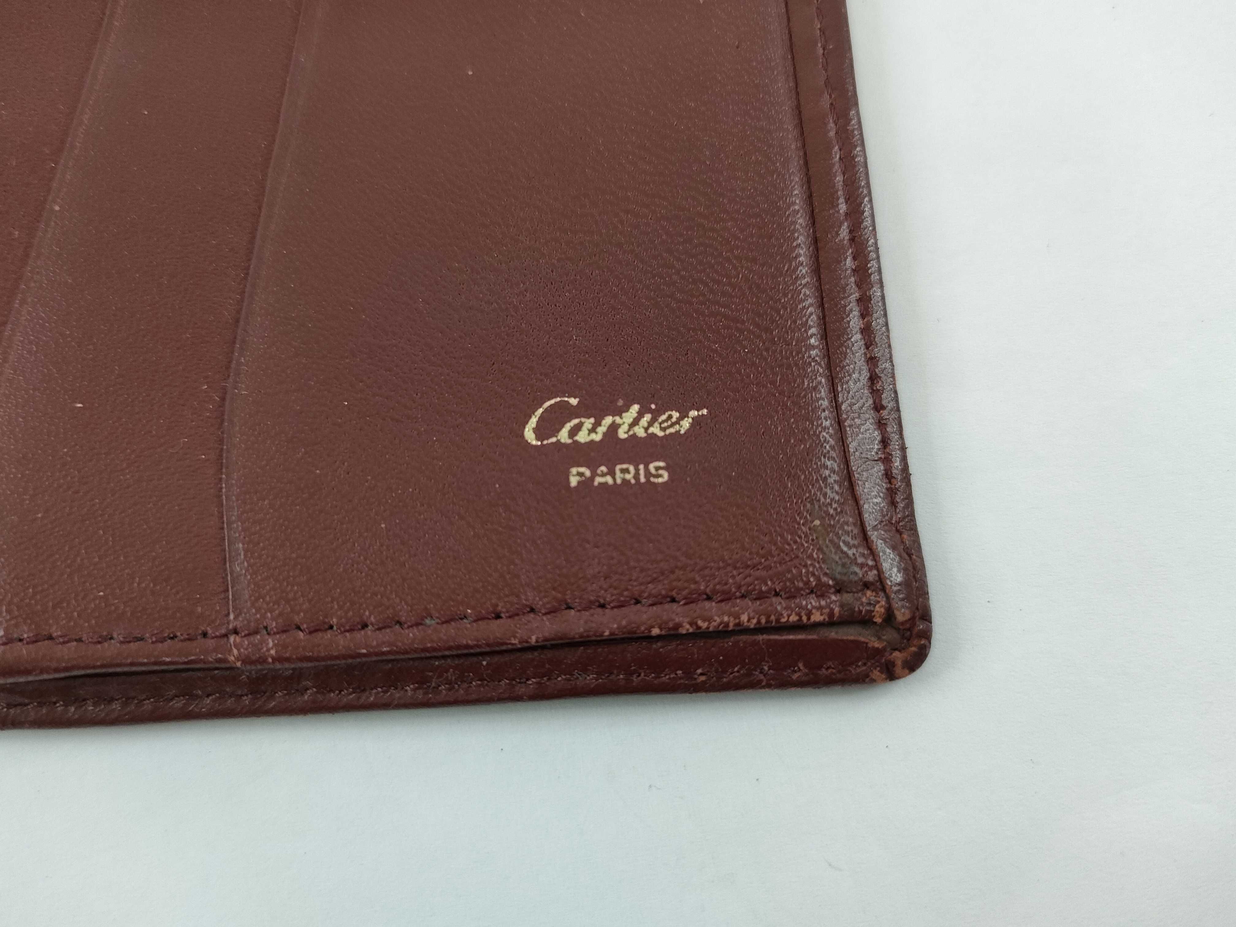 Must line long wallet/billfold — view 8