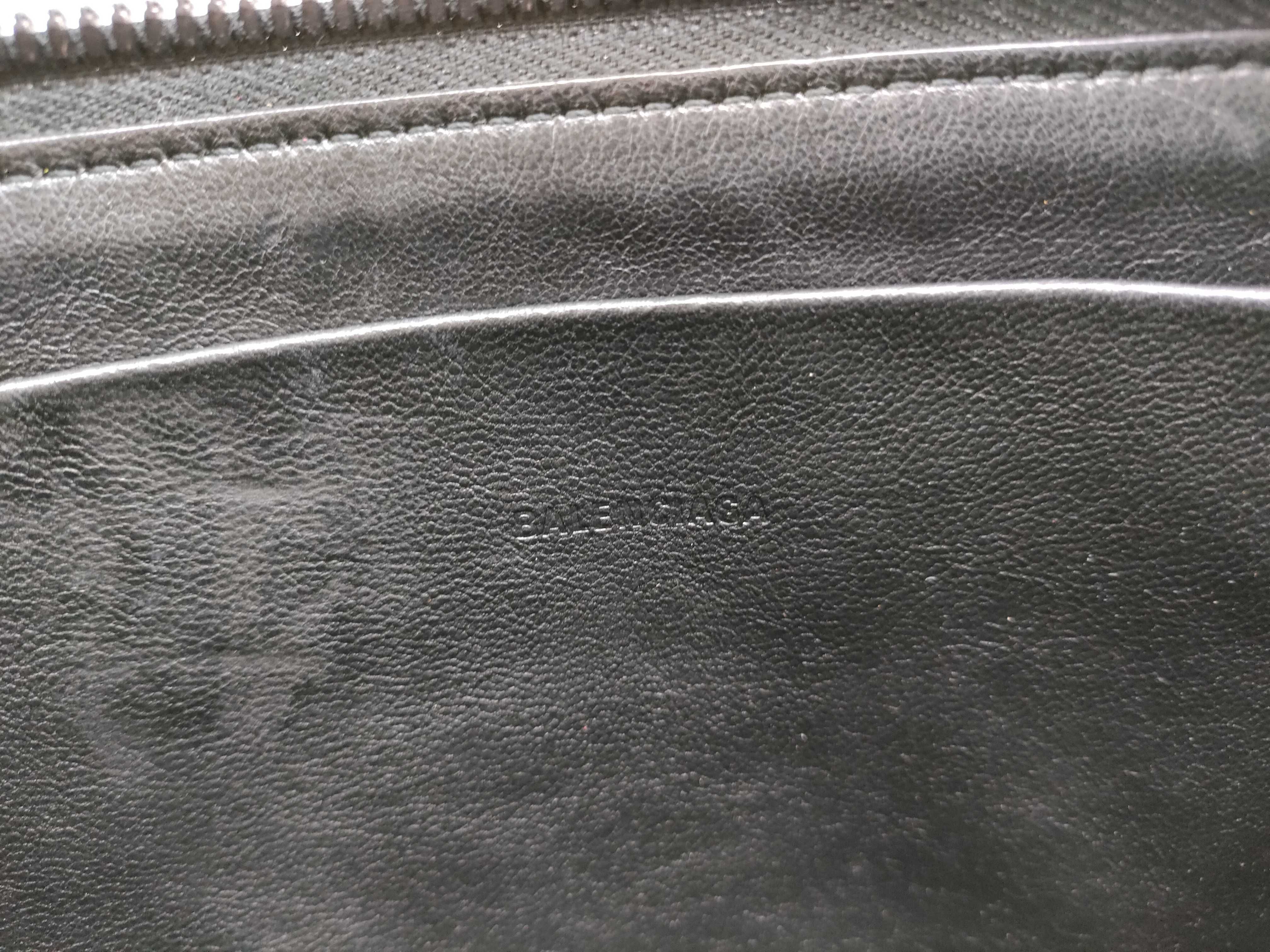 City Shoulder Bag, Black Shoulder Bag — view 12