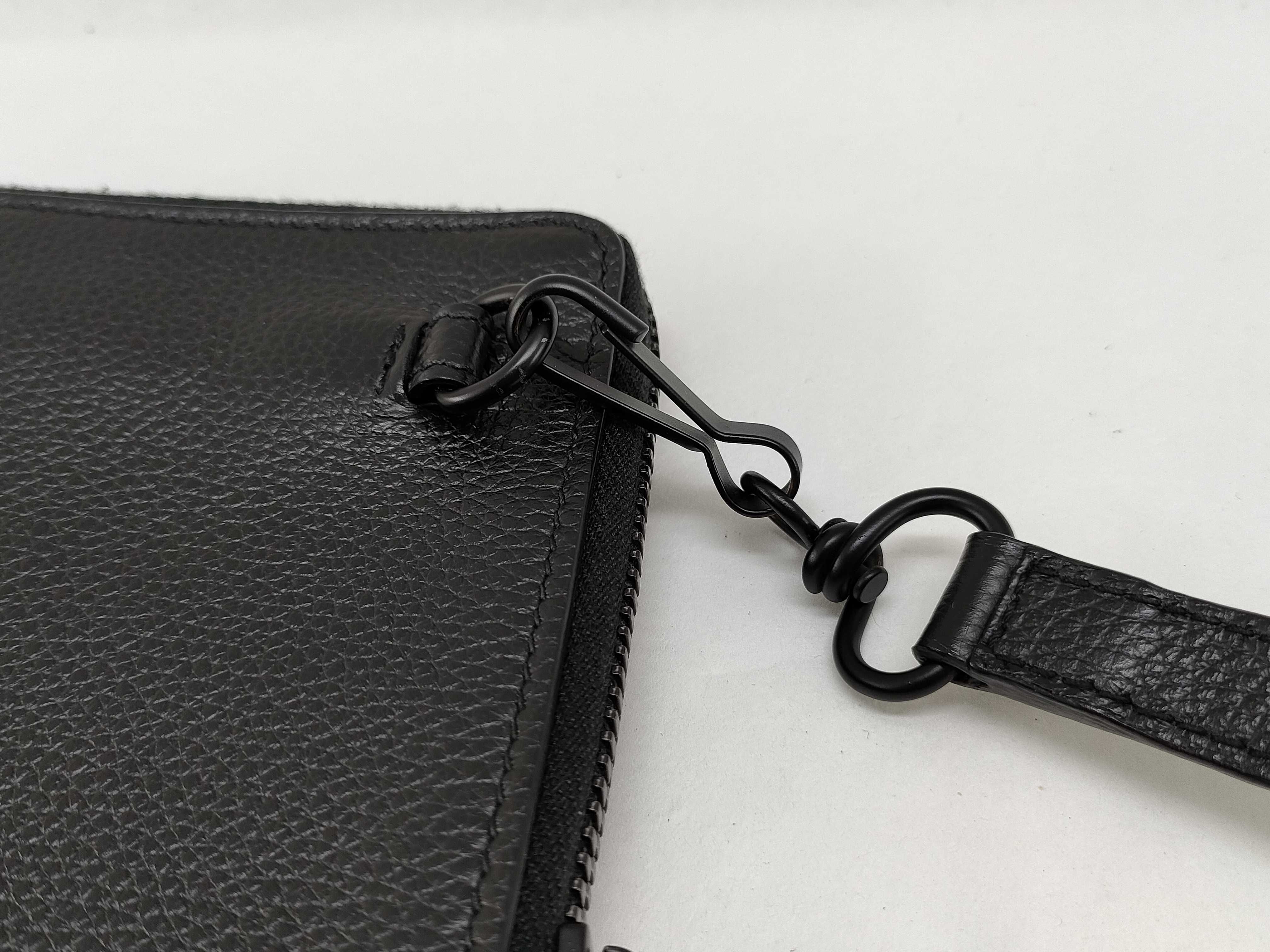 City Shoulder Bag, Black Shoulder Bag — view 5