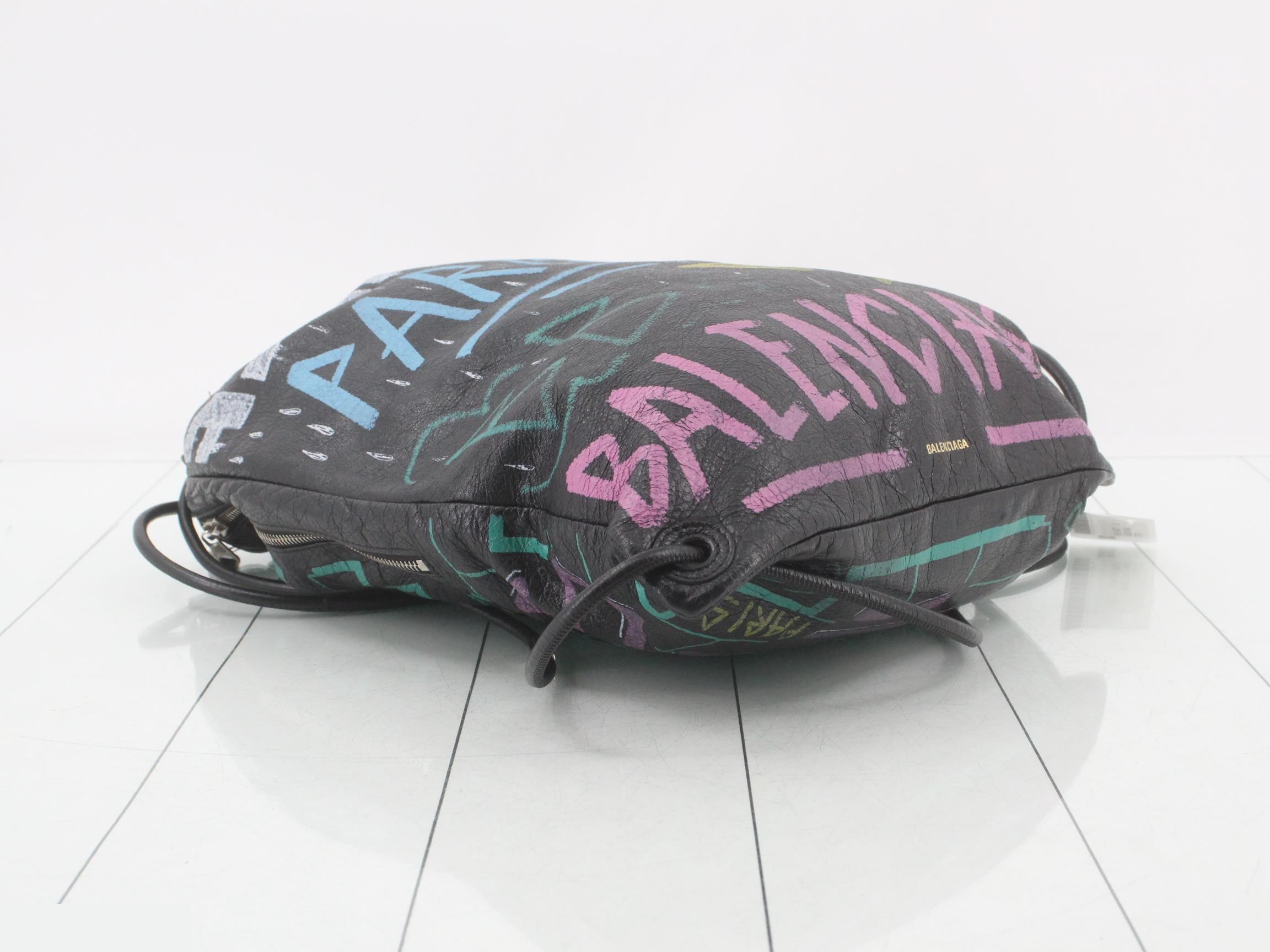 Graffiti Bazaar Drawstring Bag Backpack — view 5