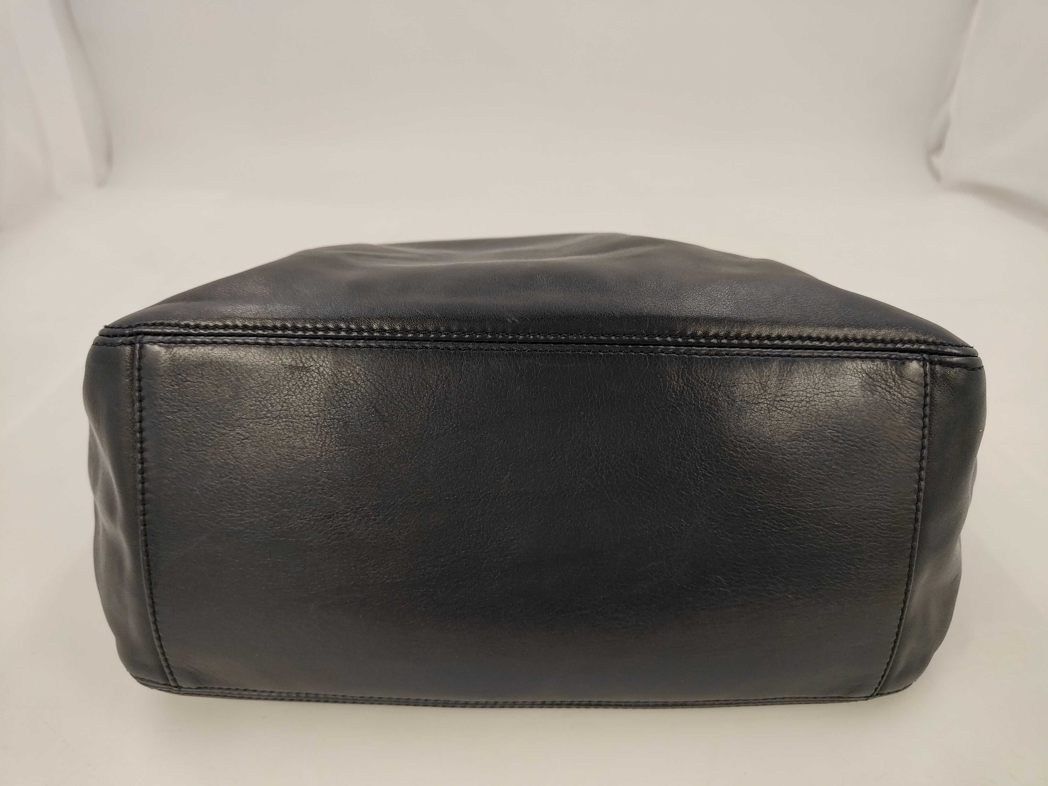 Coco Mark Plastic Chain Lambskin Black Tote Bag — view 3