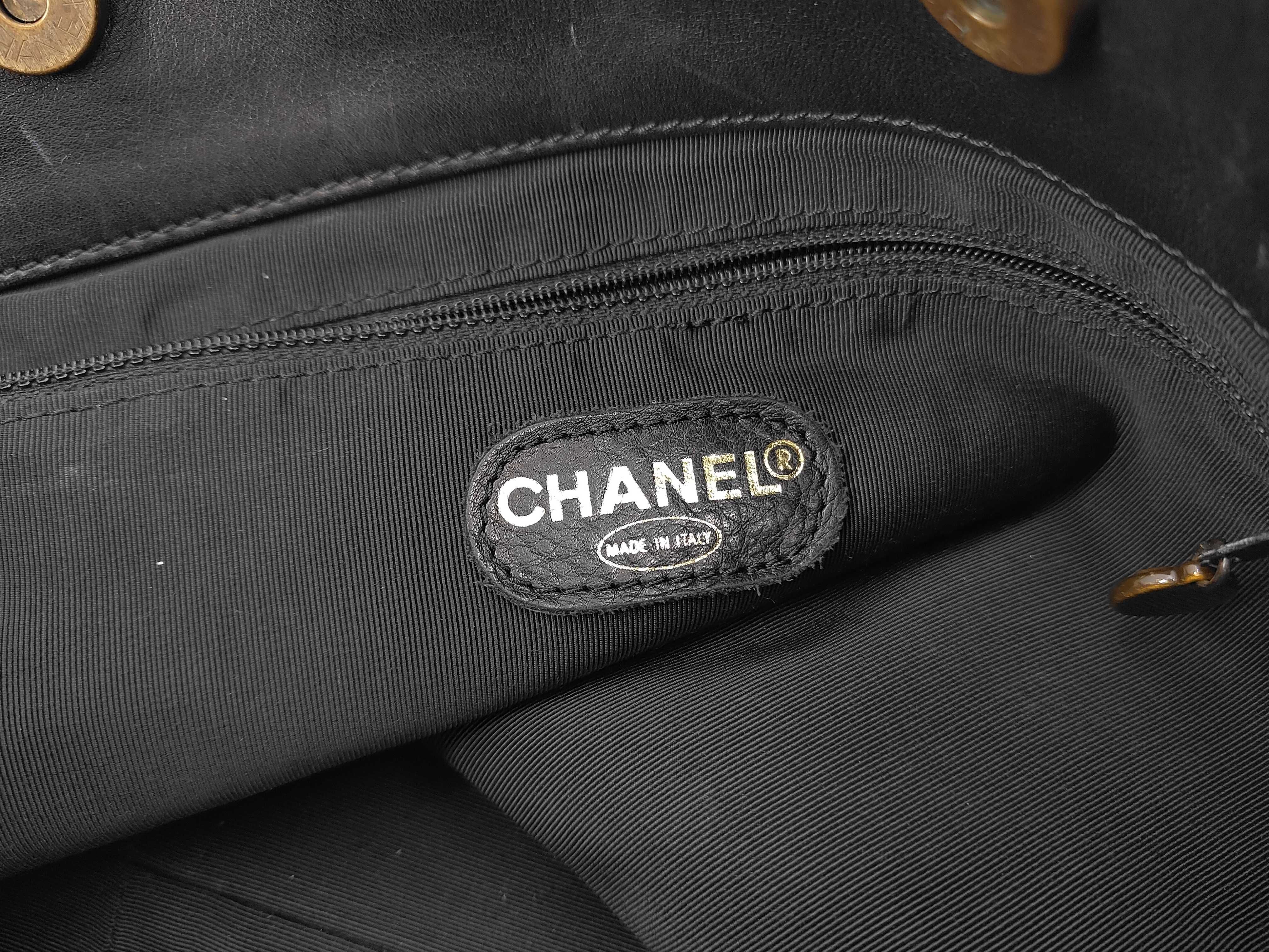 Coco Mark Plastic Chain Lambskin Black Tote Bag — view 10