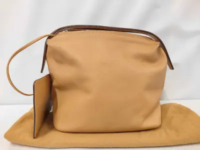 (Loewe) Soft Leather Camel-colored Old Handbag with Pouch