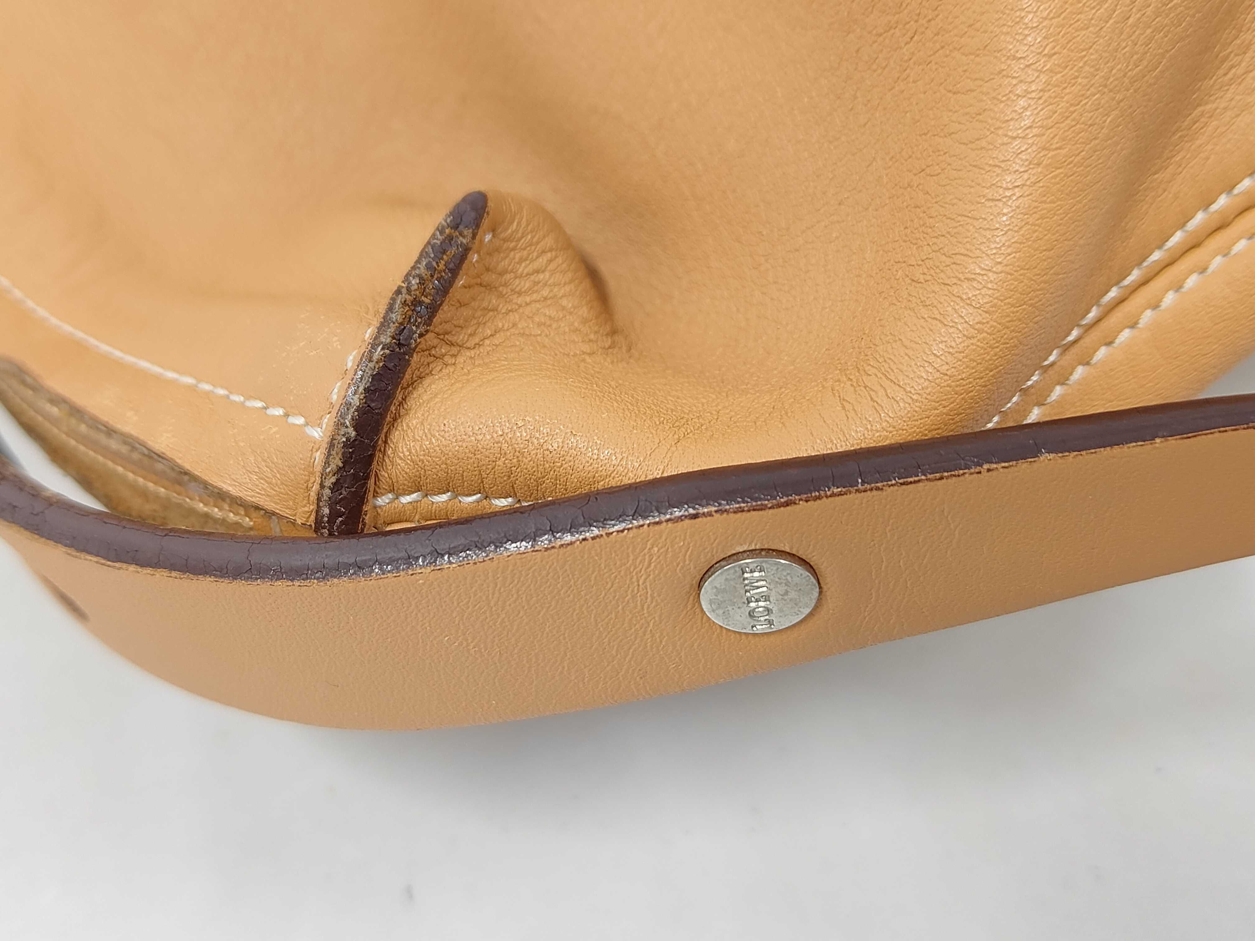 (Loewe) Soft Leather Camel-colored Old Handbag with Pouch — view 6