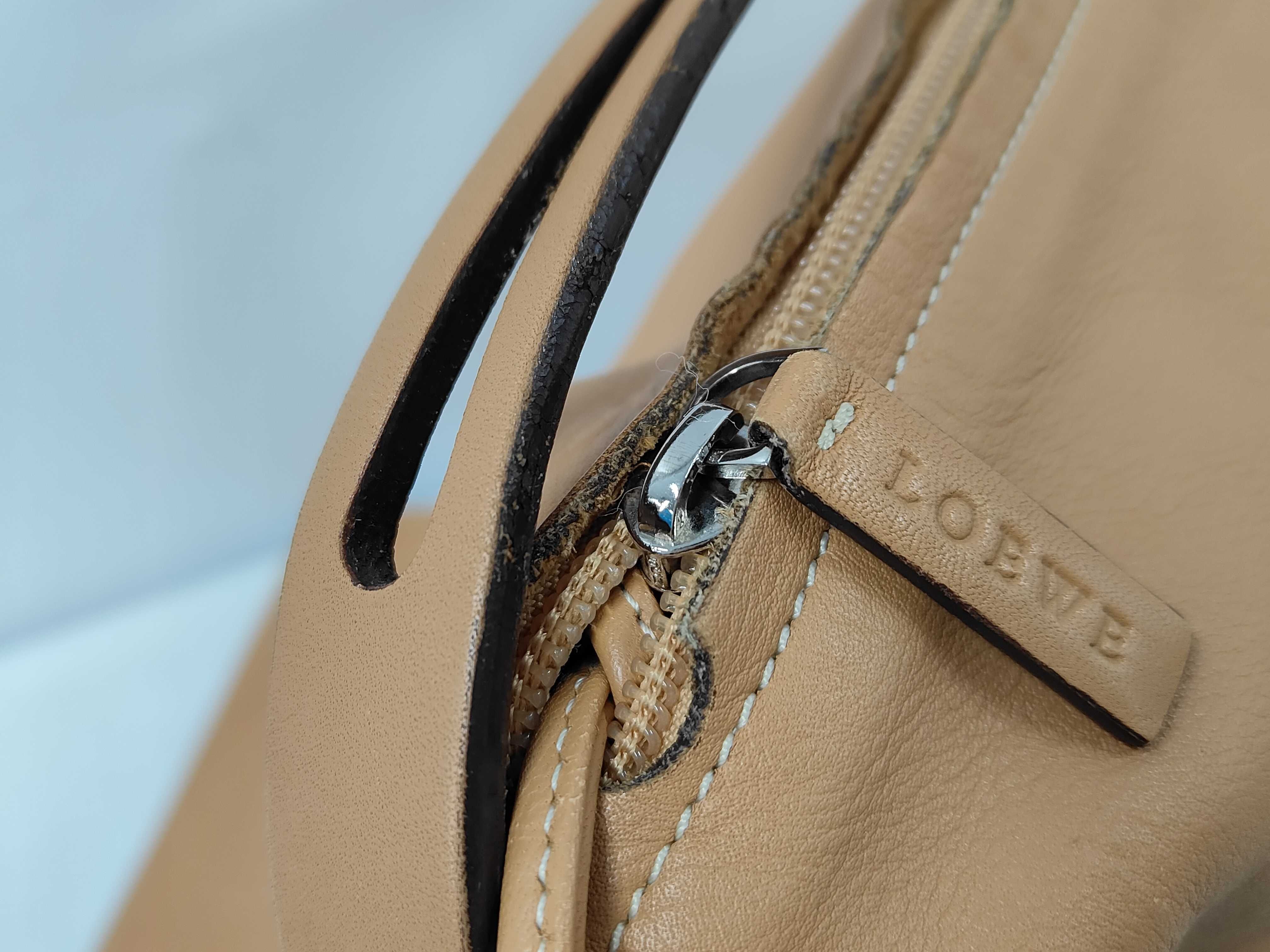 (Loewe) Soft Leather Camel-colored Old Handbag with Pouch — view 8
