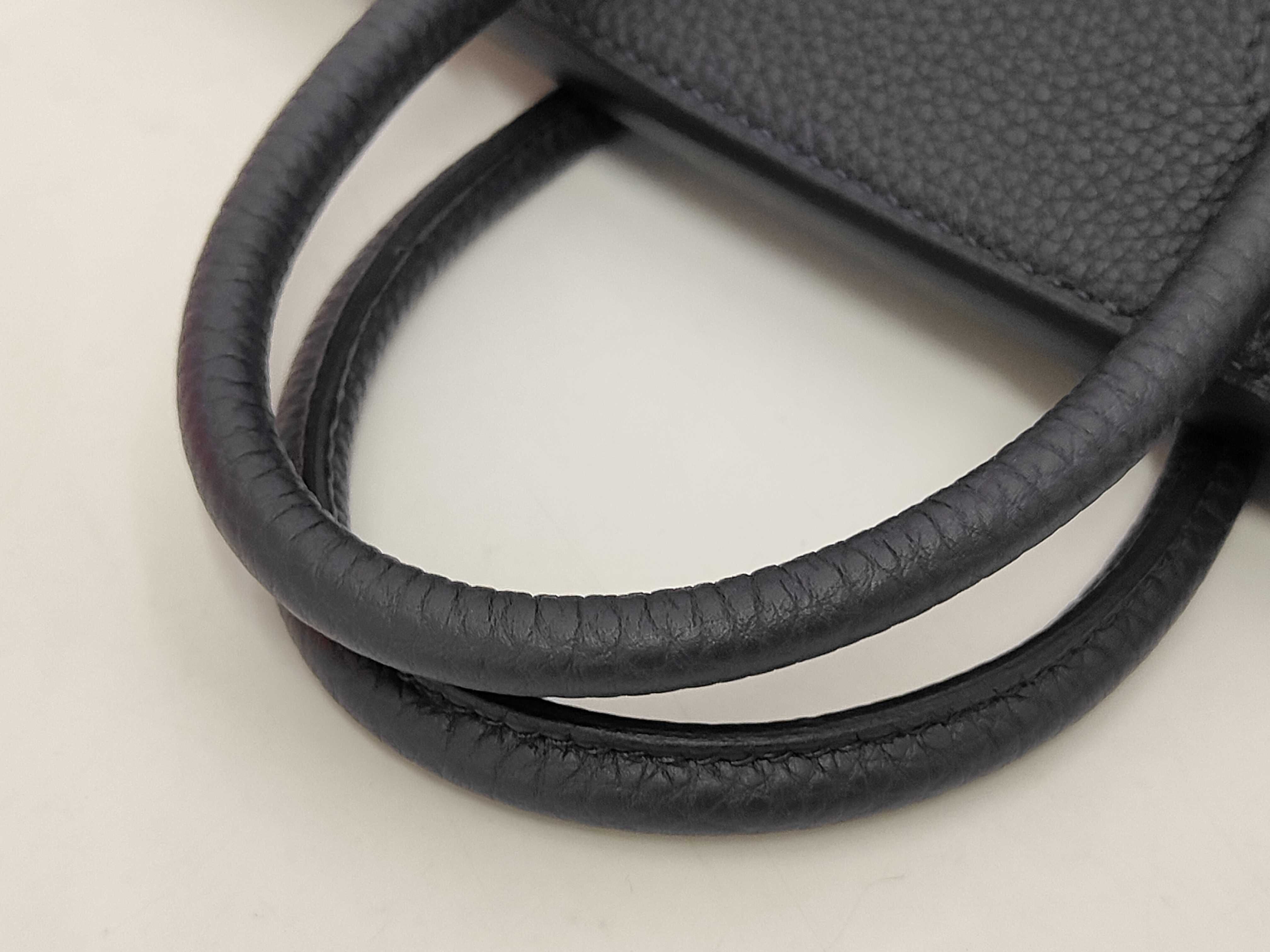 Birkin 25 Togo Blue Nuit SV Hardware G Engraved Handbag — view 4
