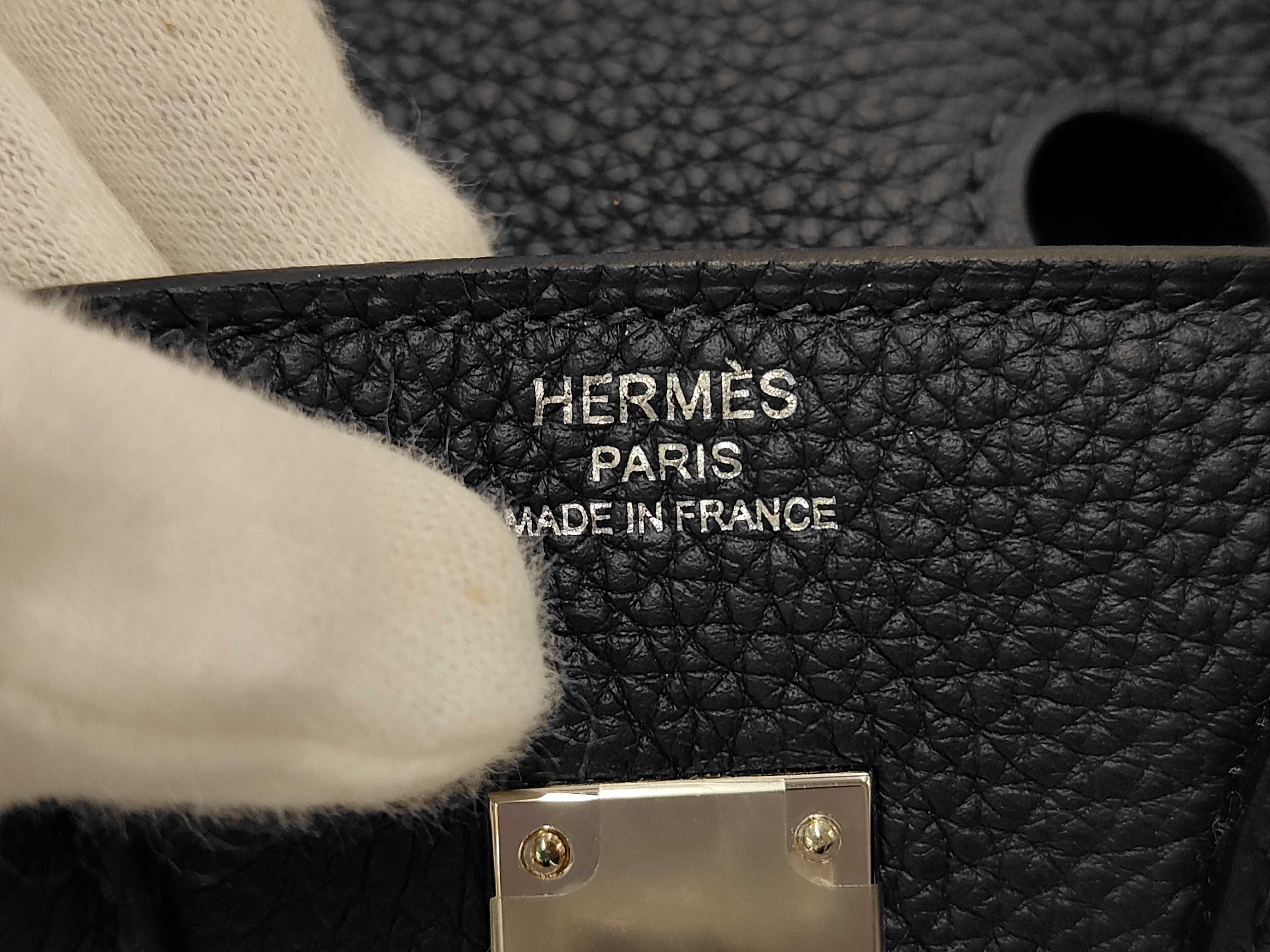 Birkin 25 Togo Blue Nuit SV Hardware G Engraved Handbag — view 10