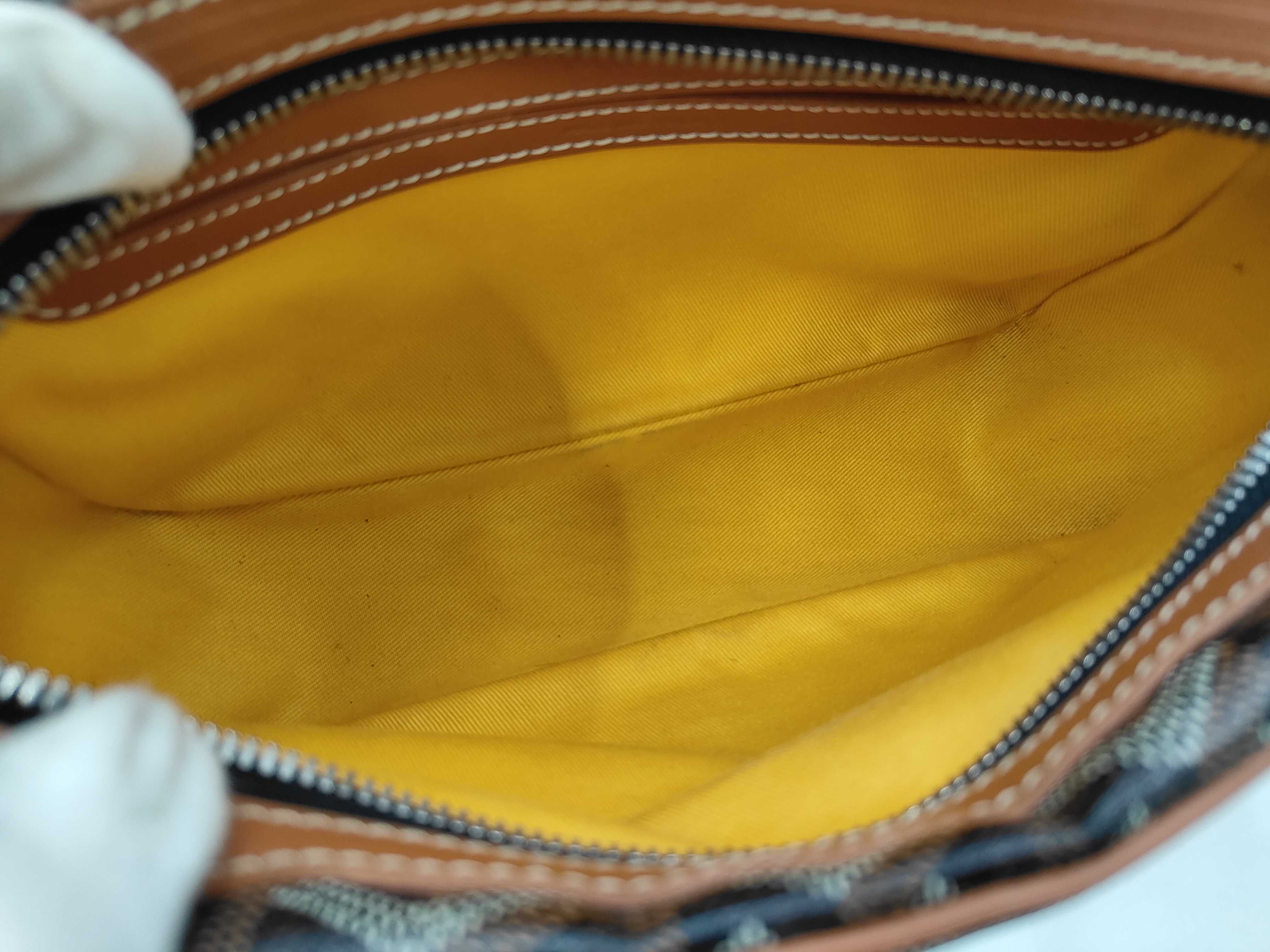camera shoulder bag — view 9