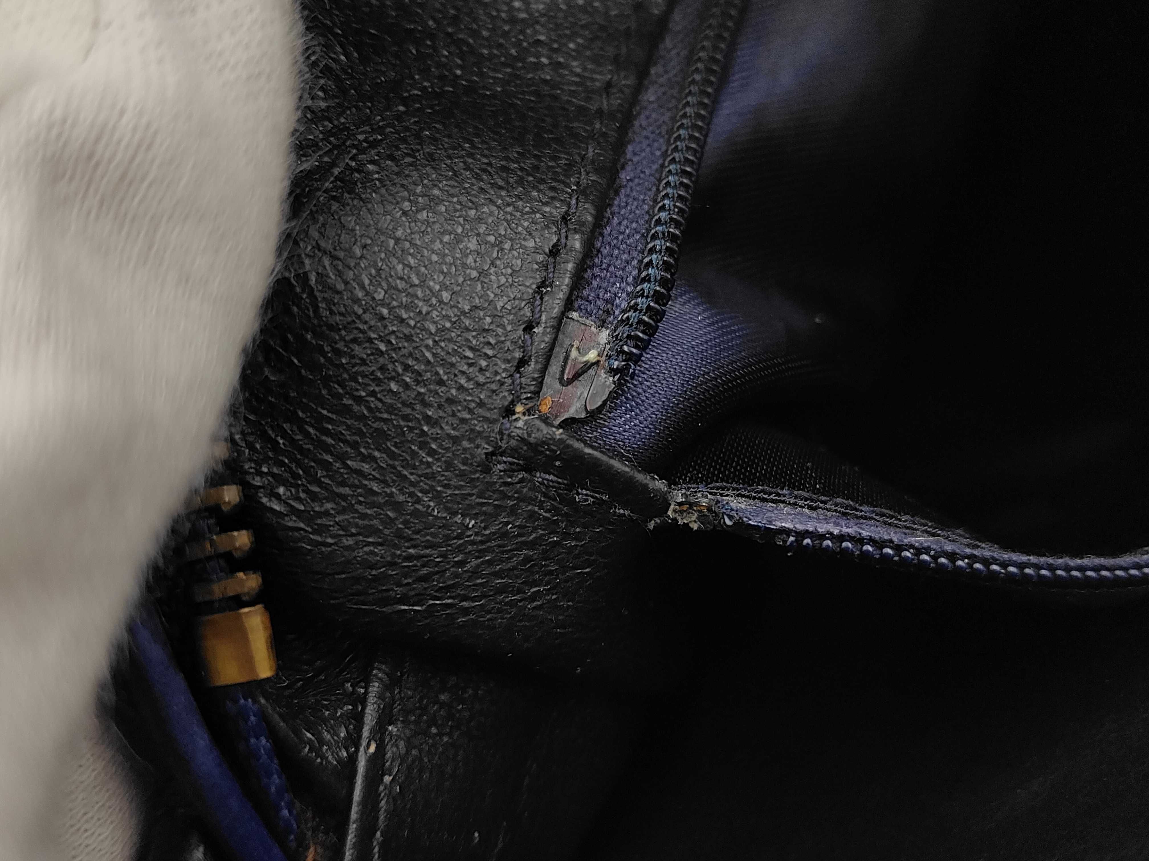 Matelassé Lambskin Shoulder Bag (Serial Number 0) — view 12