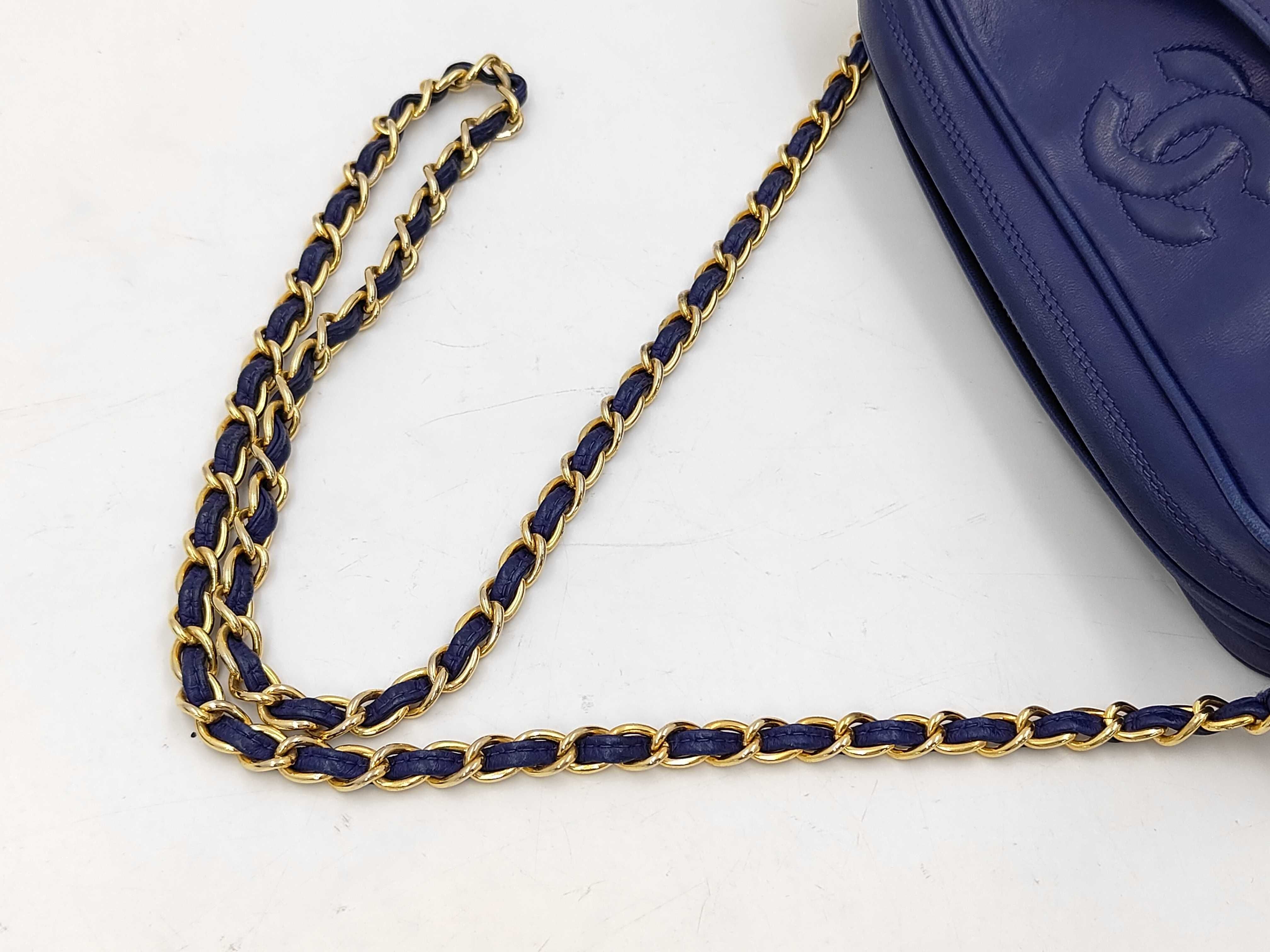 Matelassé Lambskin Shoulder Bag (Serial Number 0) — view 5