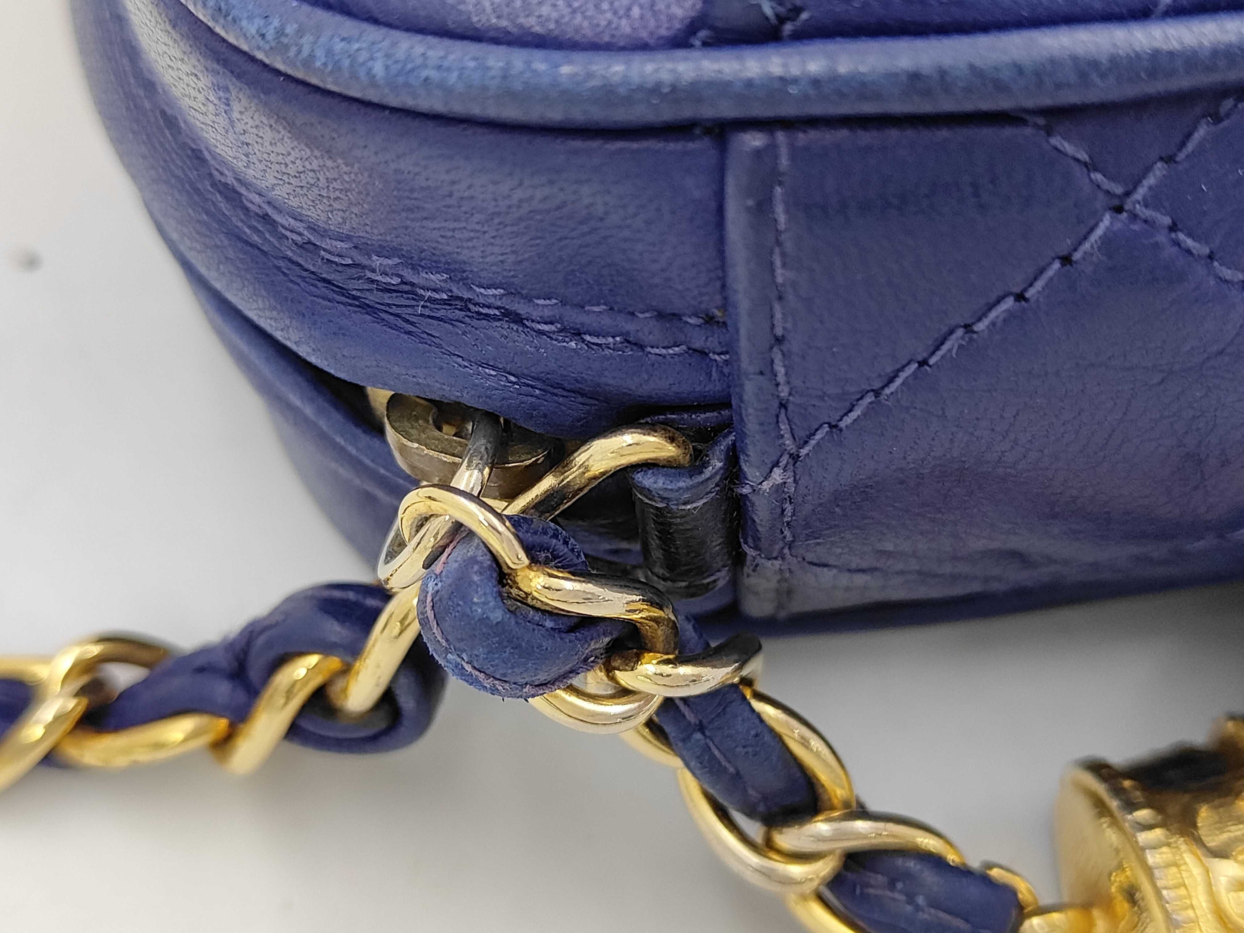 Matelassé Lambskin Shoulder Bag (Serial Number 0) — view 7