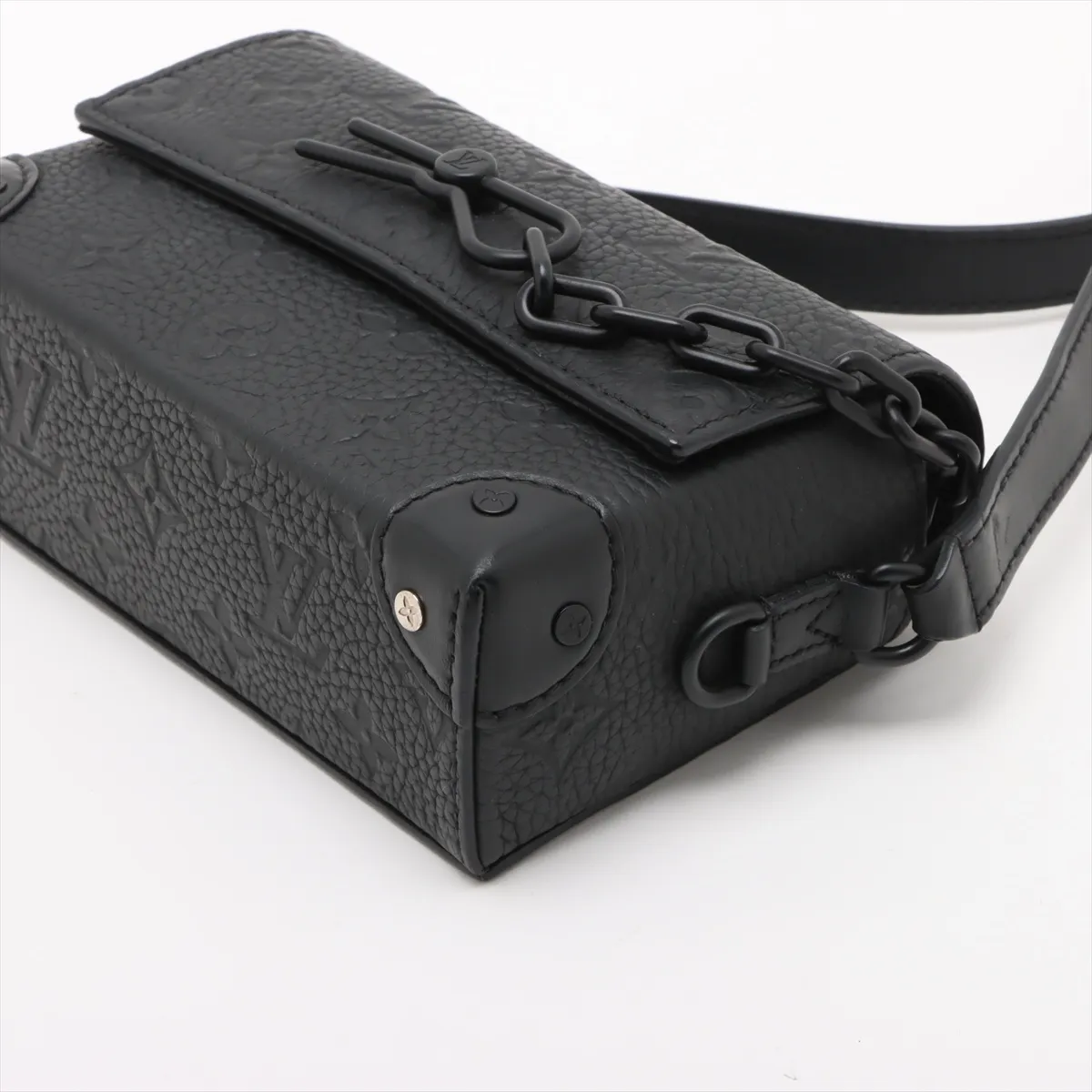 Taurillon Monogram Steamer Wearable Wallet M81746 Black — view 3