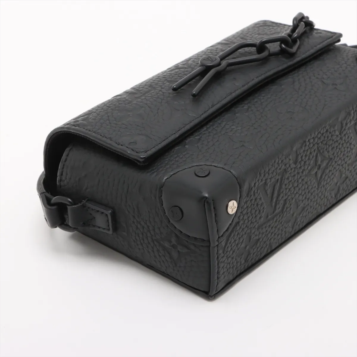 Taurillon Monogram Steamer Wearable Wallet M81746 Black — view 4