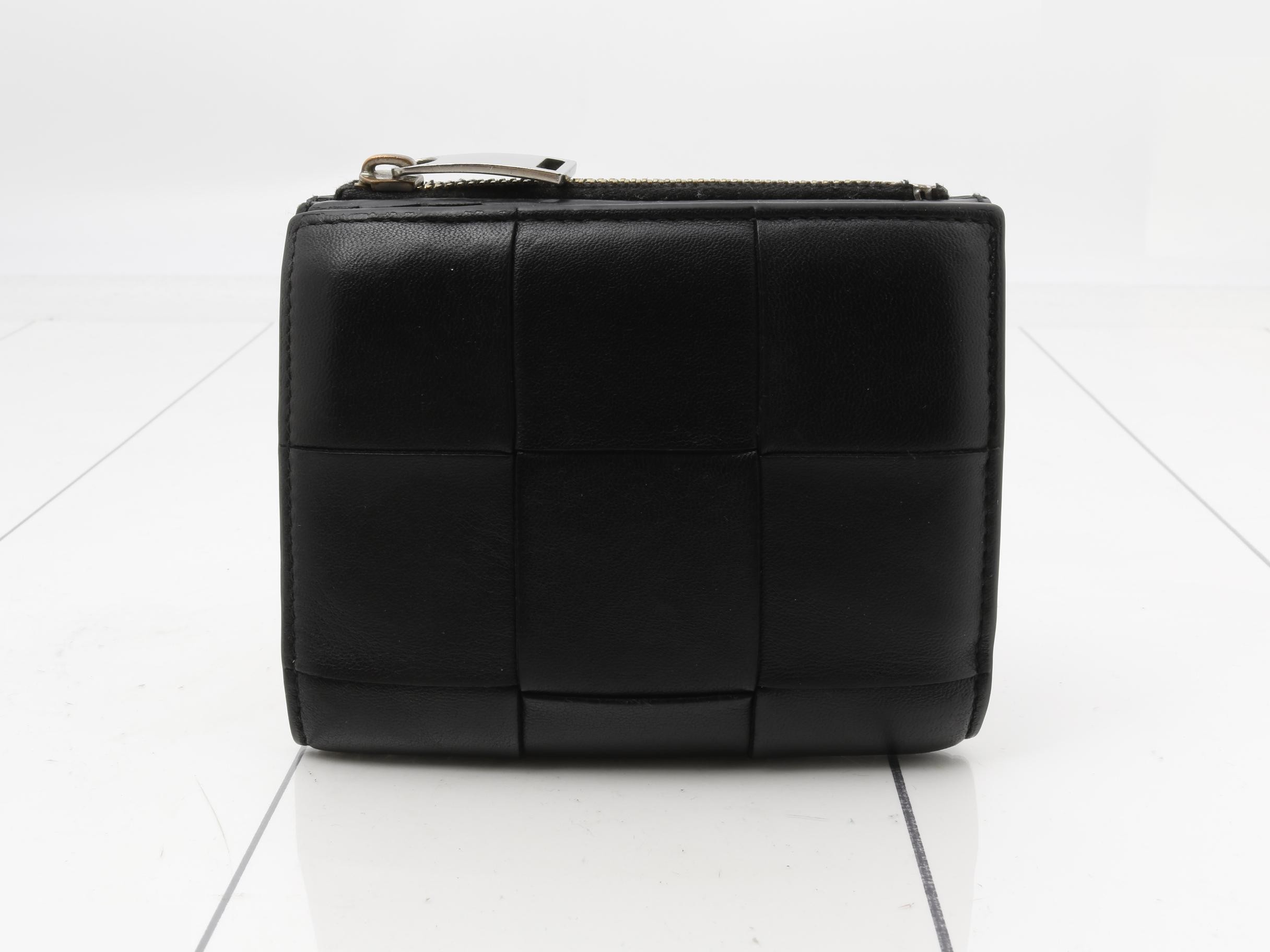 Maxi Intrecciato Cassette Leather Compact Wallet