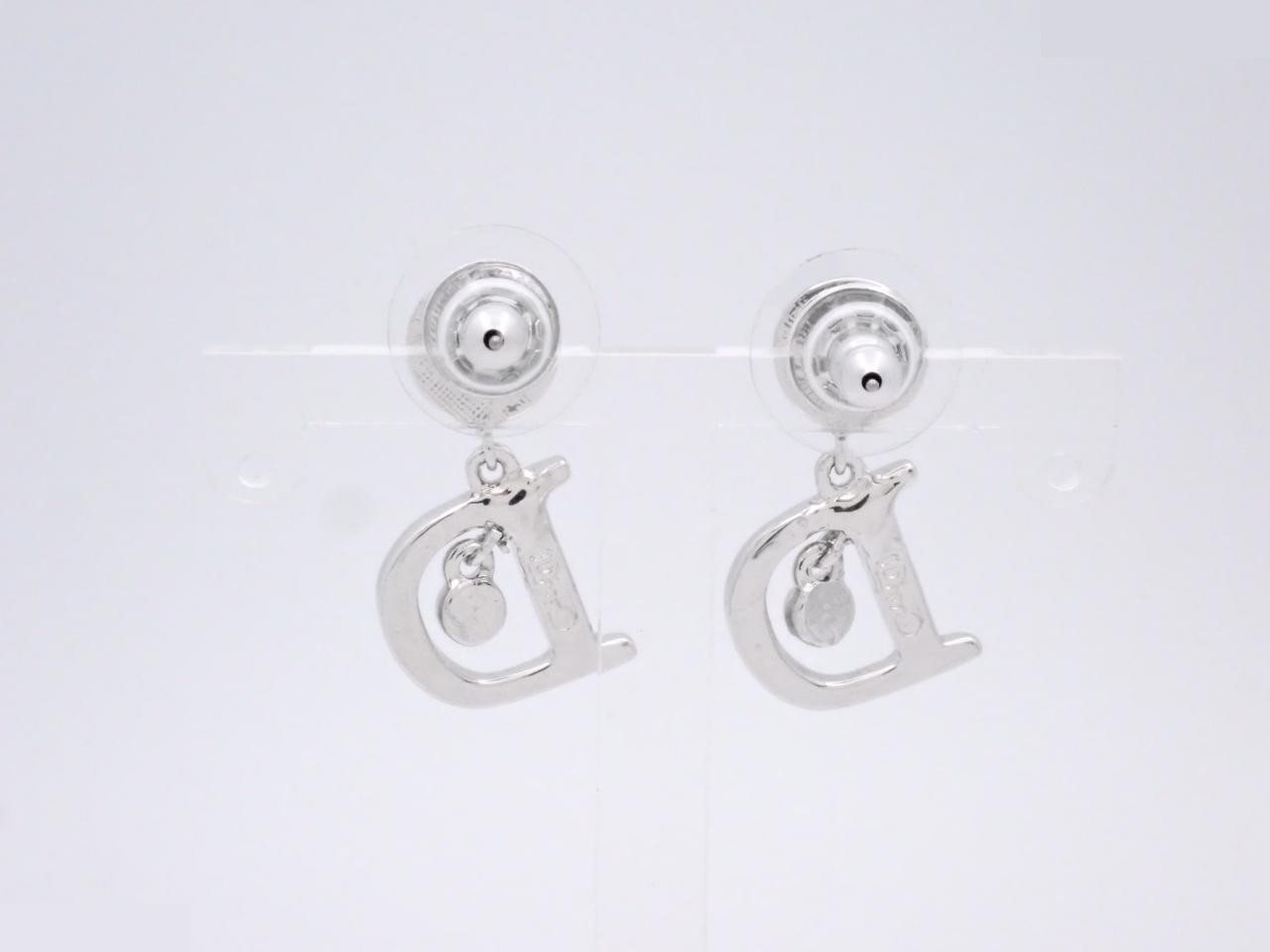 Other lines: Precious metals and earrings — view 2