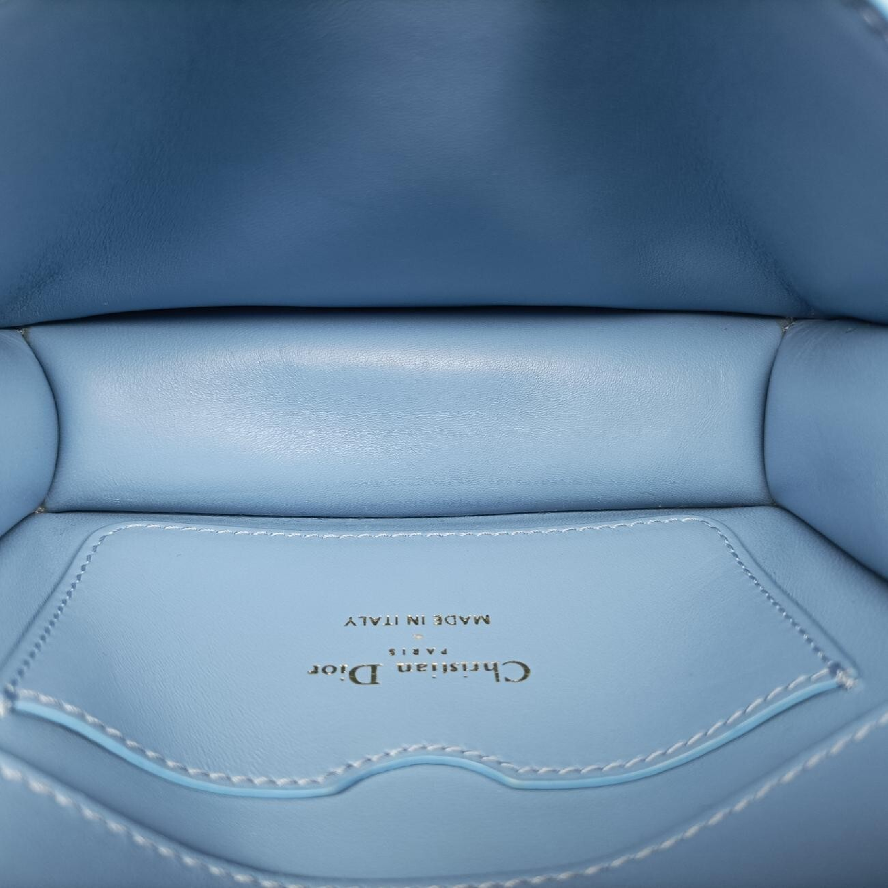 30 Montaigne Blue Leather 19-MA-0291 IC Chip Shoulder Bag — view 6