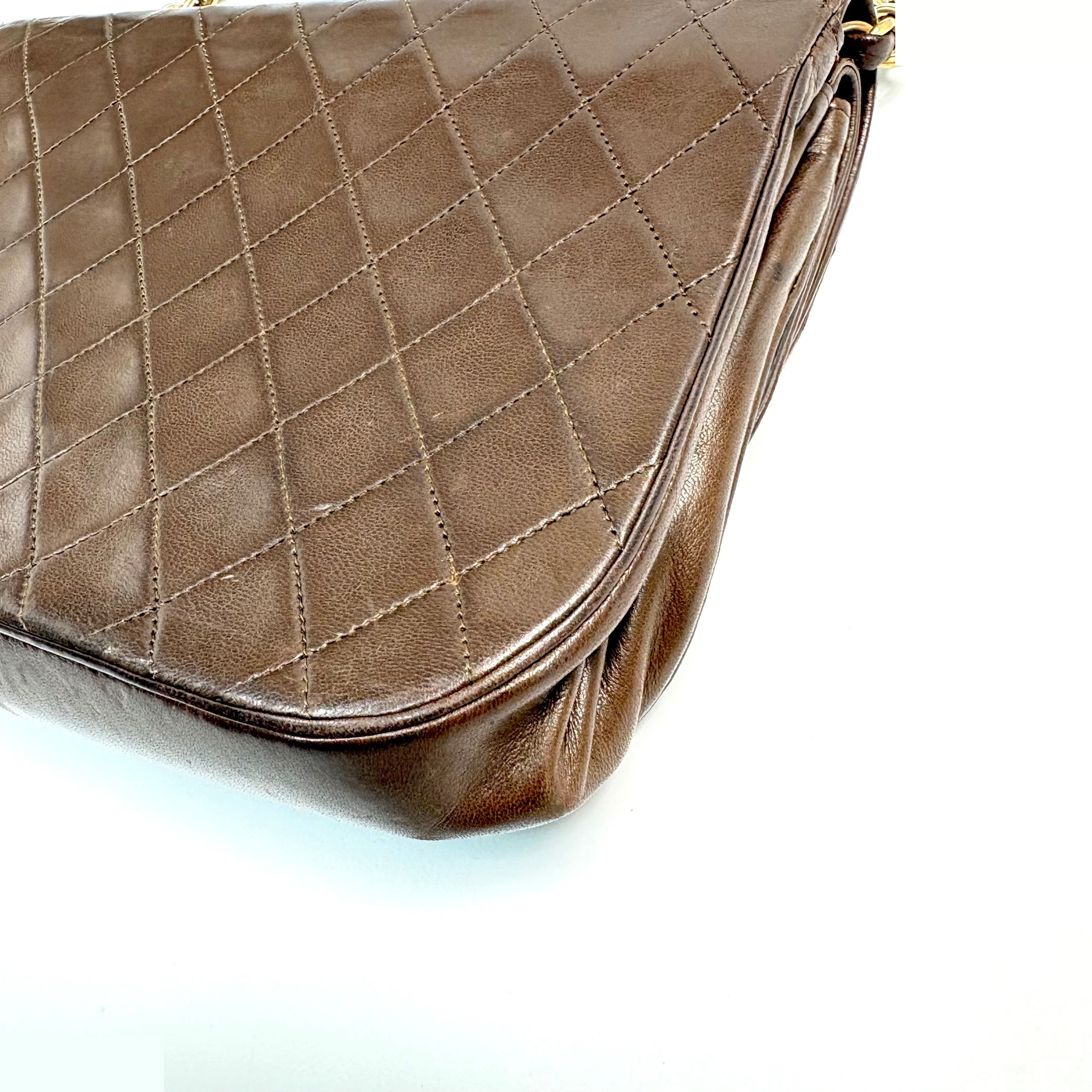 Matelassé double flap brown (bag) - shoulder bag — view 4