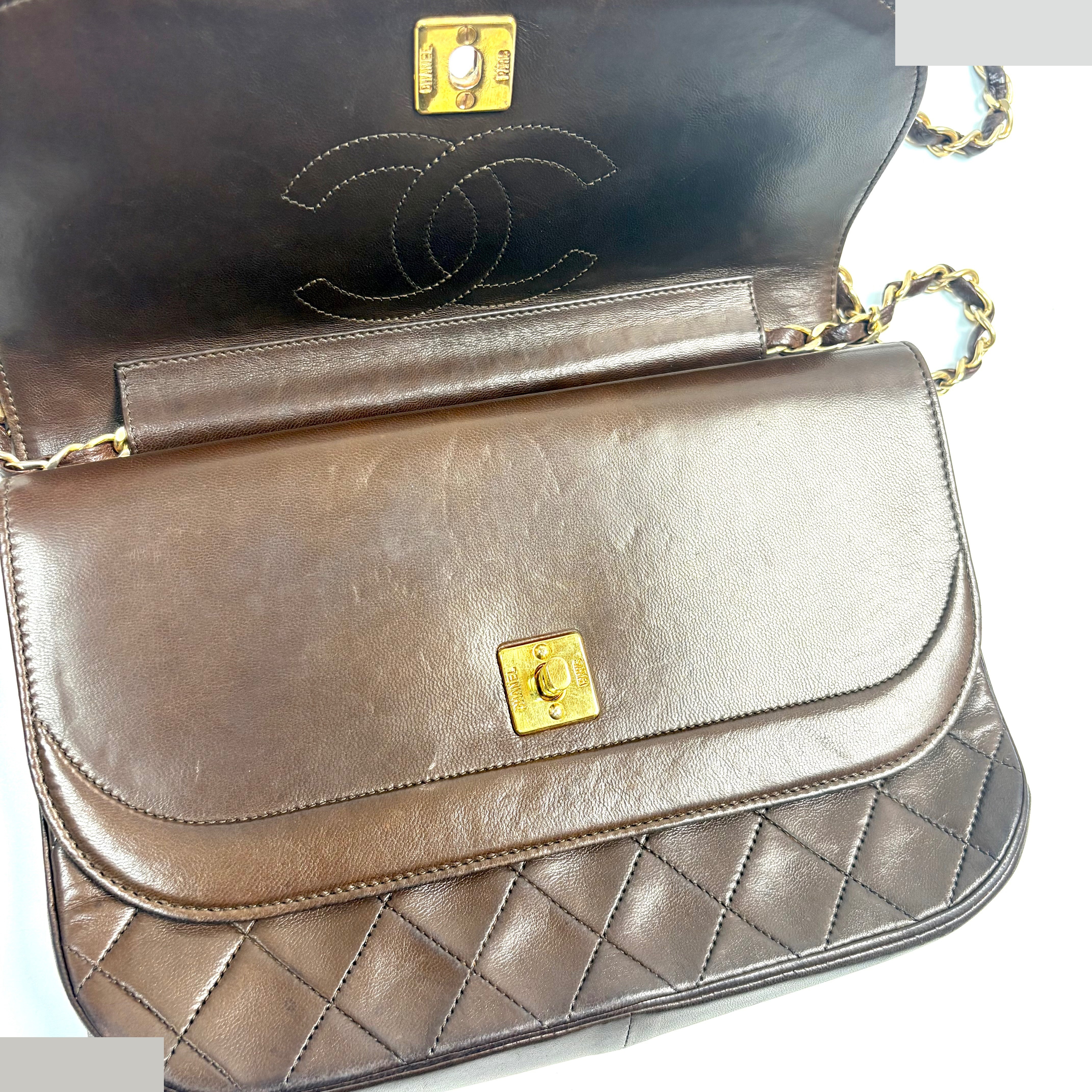 Matelassé double flap brown (bag) - shoulder bag — view 5