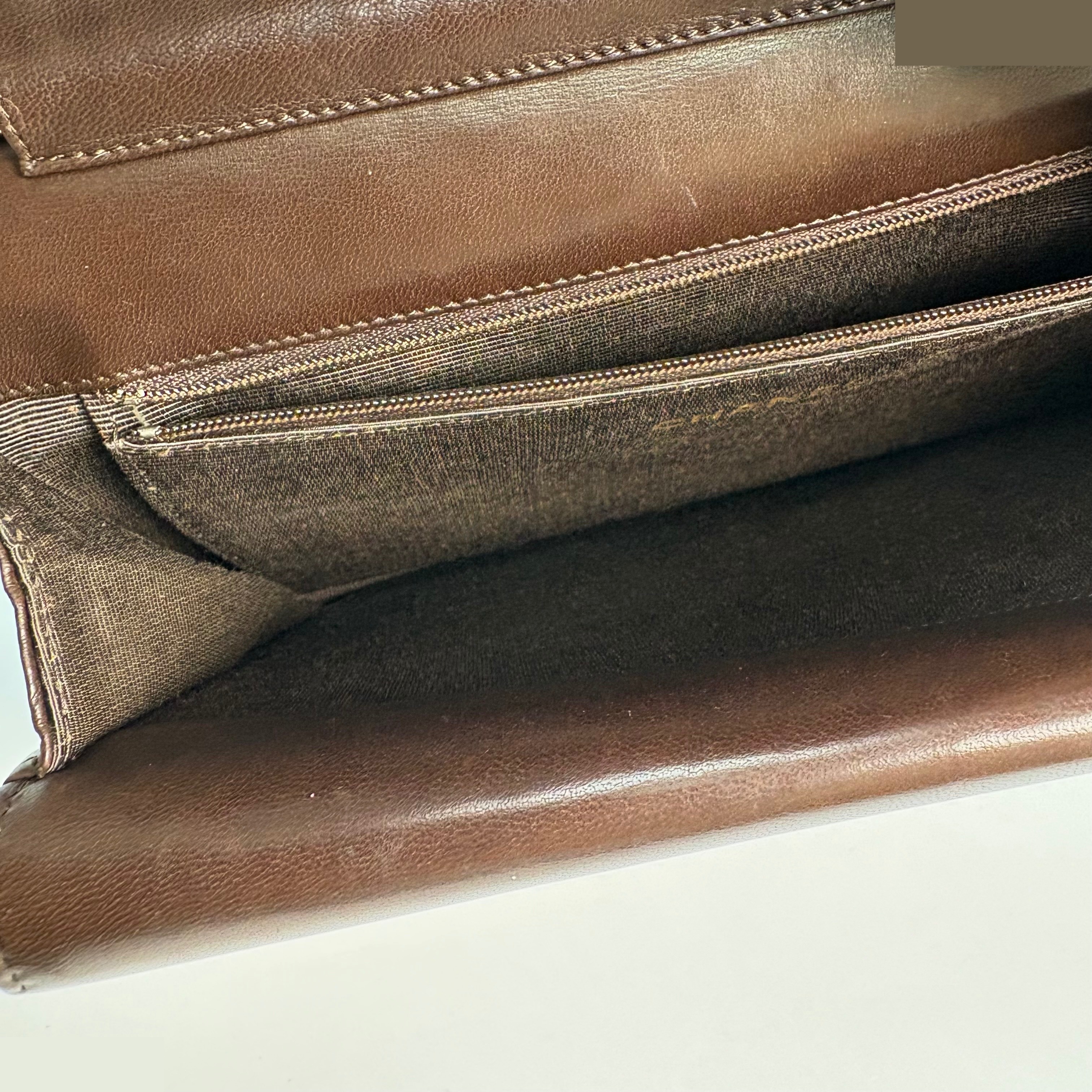 Matelassé double flap brown (bag) - shoulder bag — view 9
