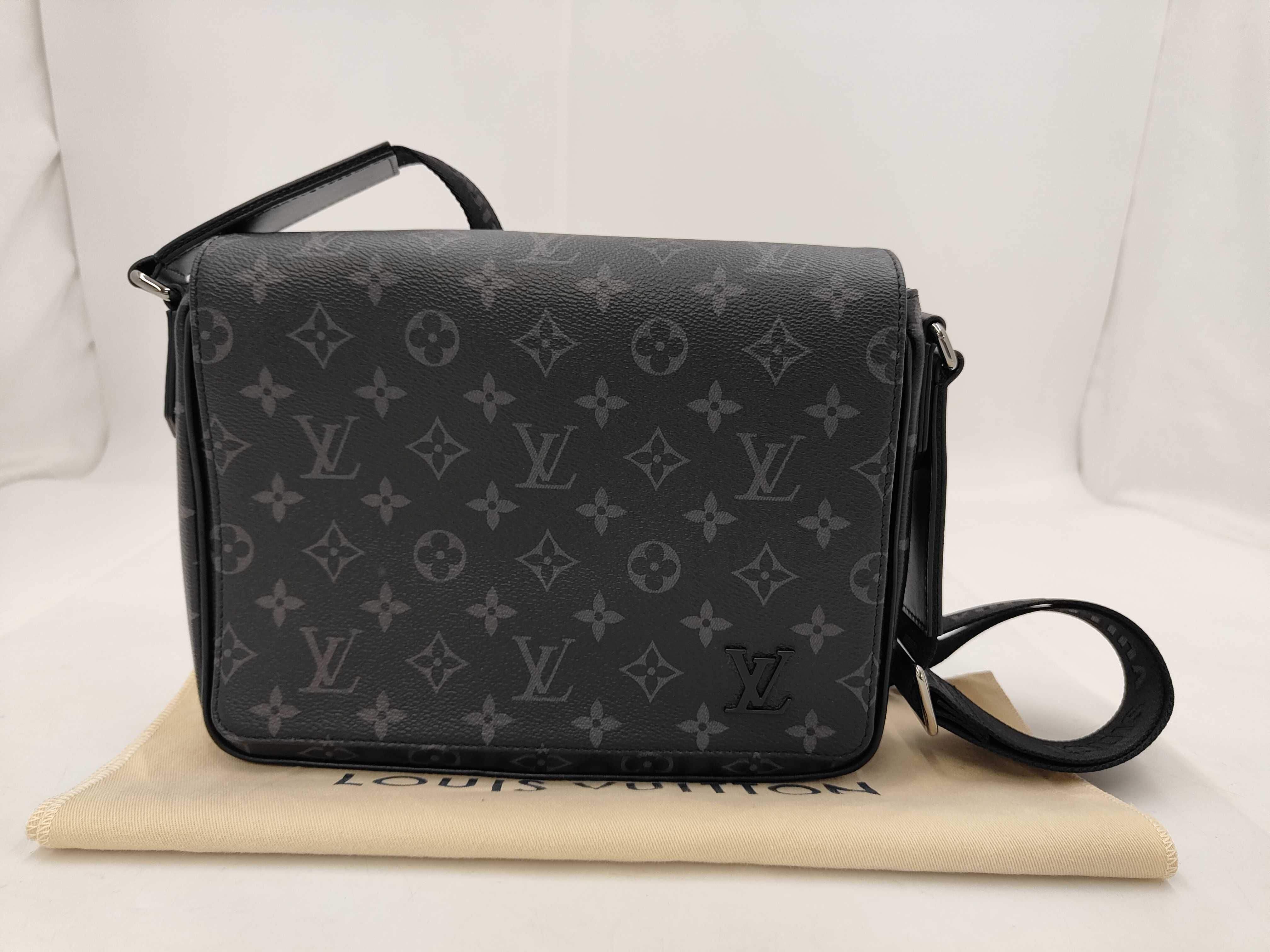 M46255 District PM NV3 Monogram Eclipse Shoulder Bag