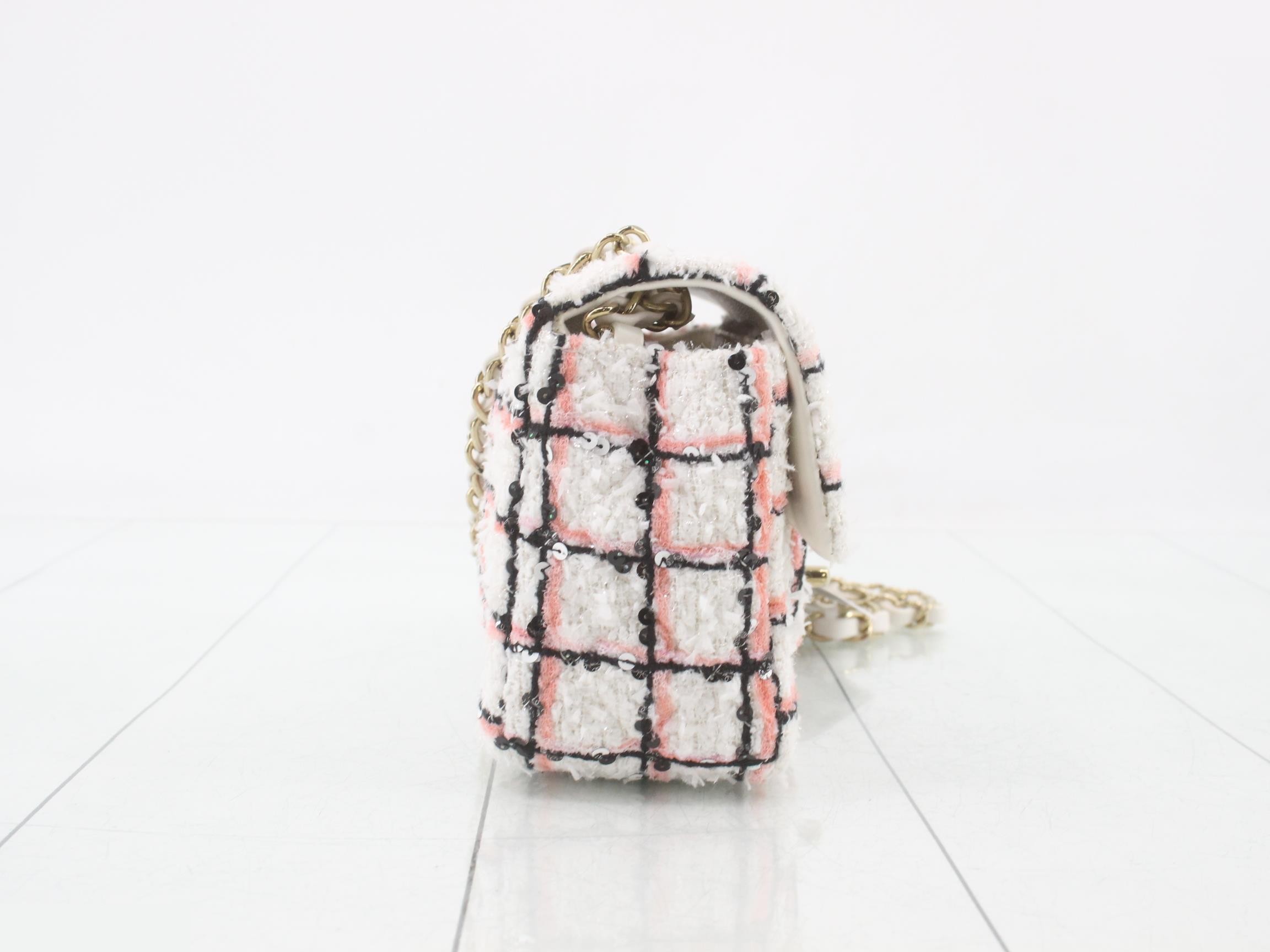 Matelassé Tweed Shoulder Bag — view 4
