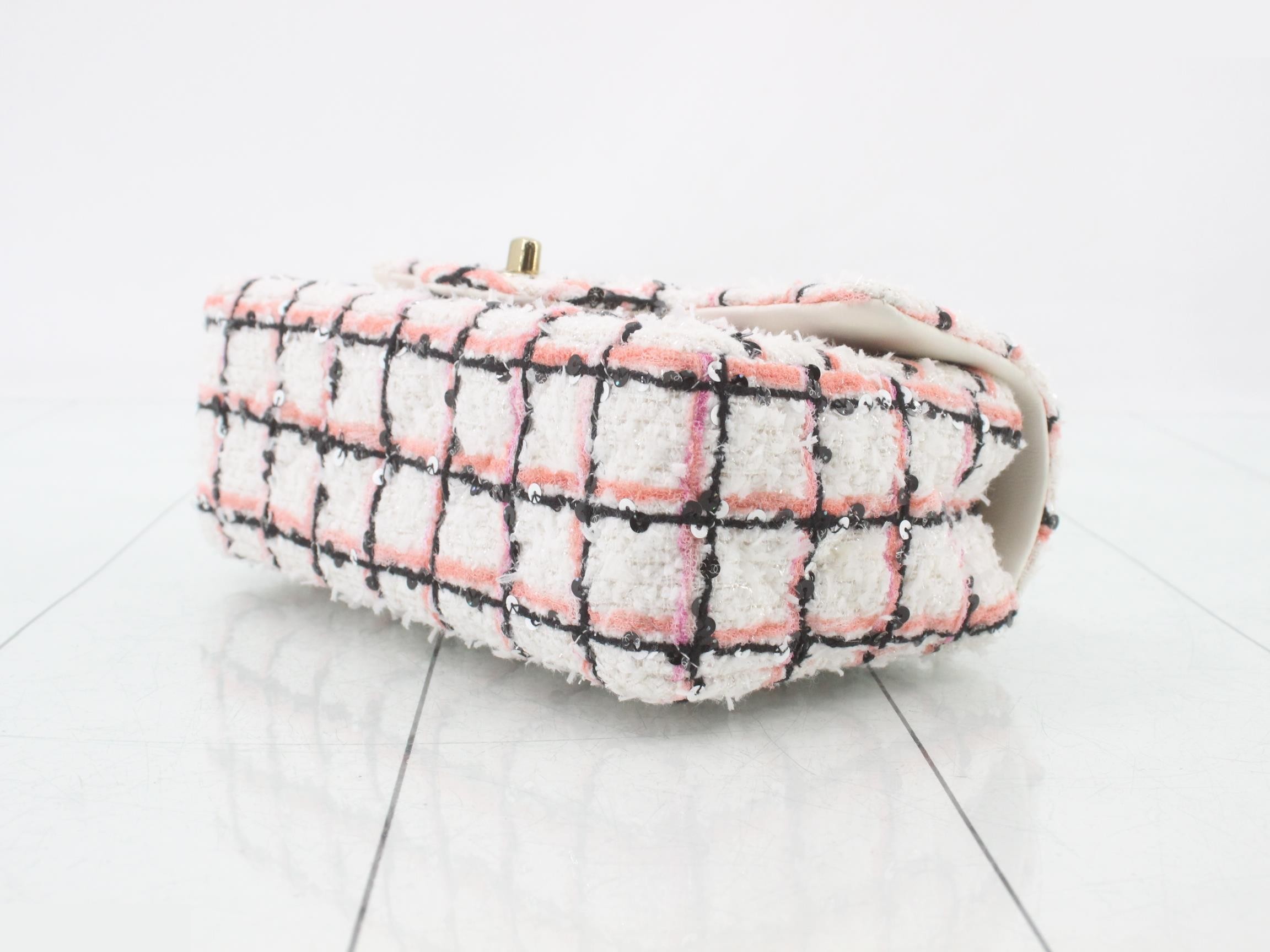 Matelassé Tweed Shoulder Bag — view 6