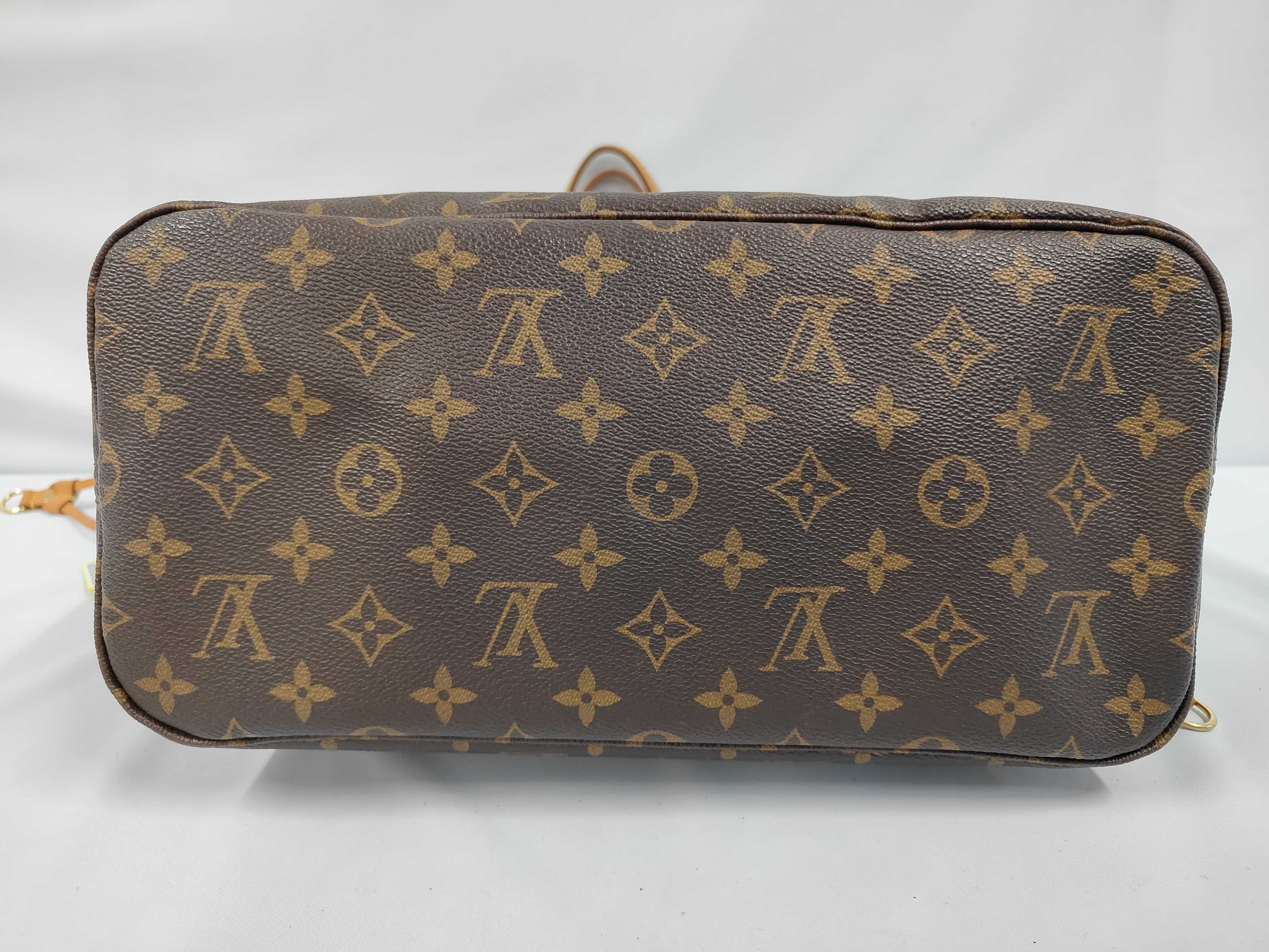 Monogram M40995 Neverfull MM Beige Tote Bag — view 3