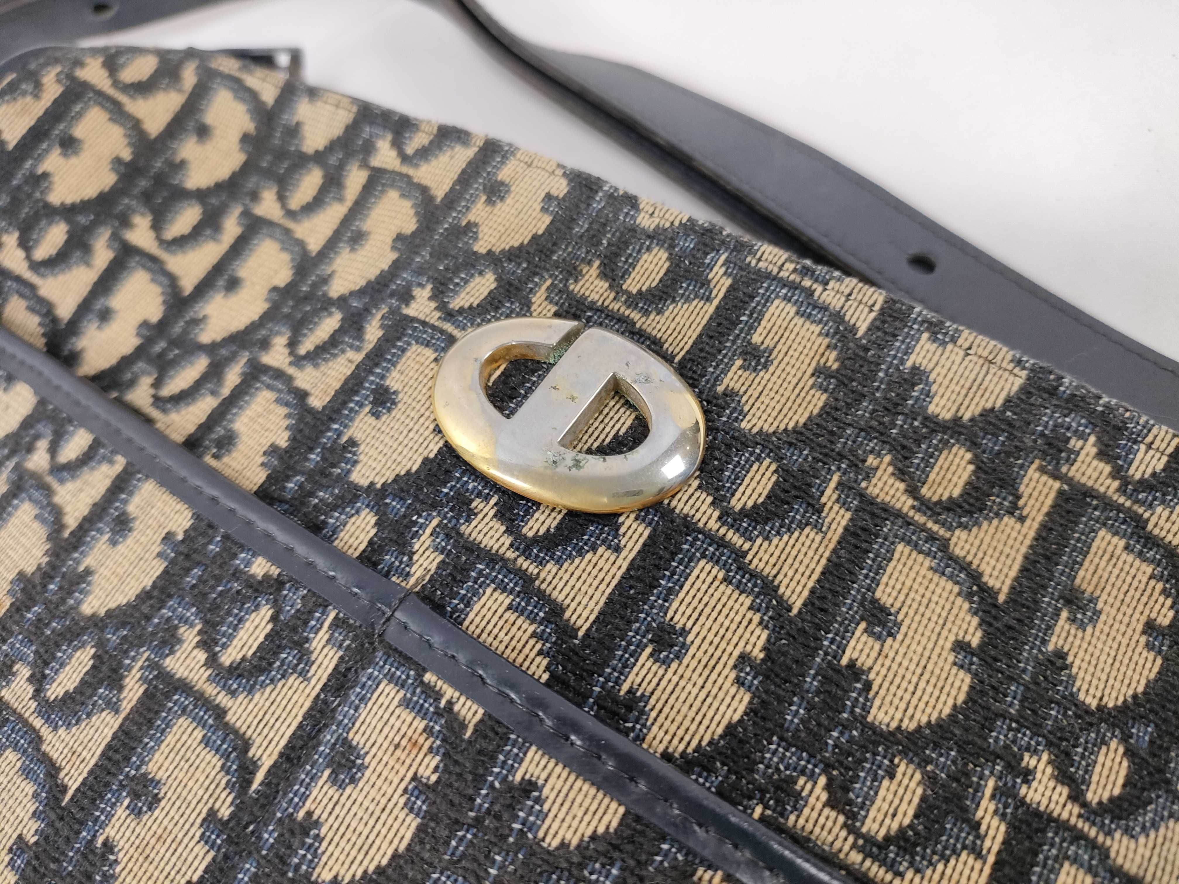 Mini Shoulder Bag — view 10