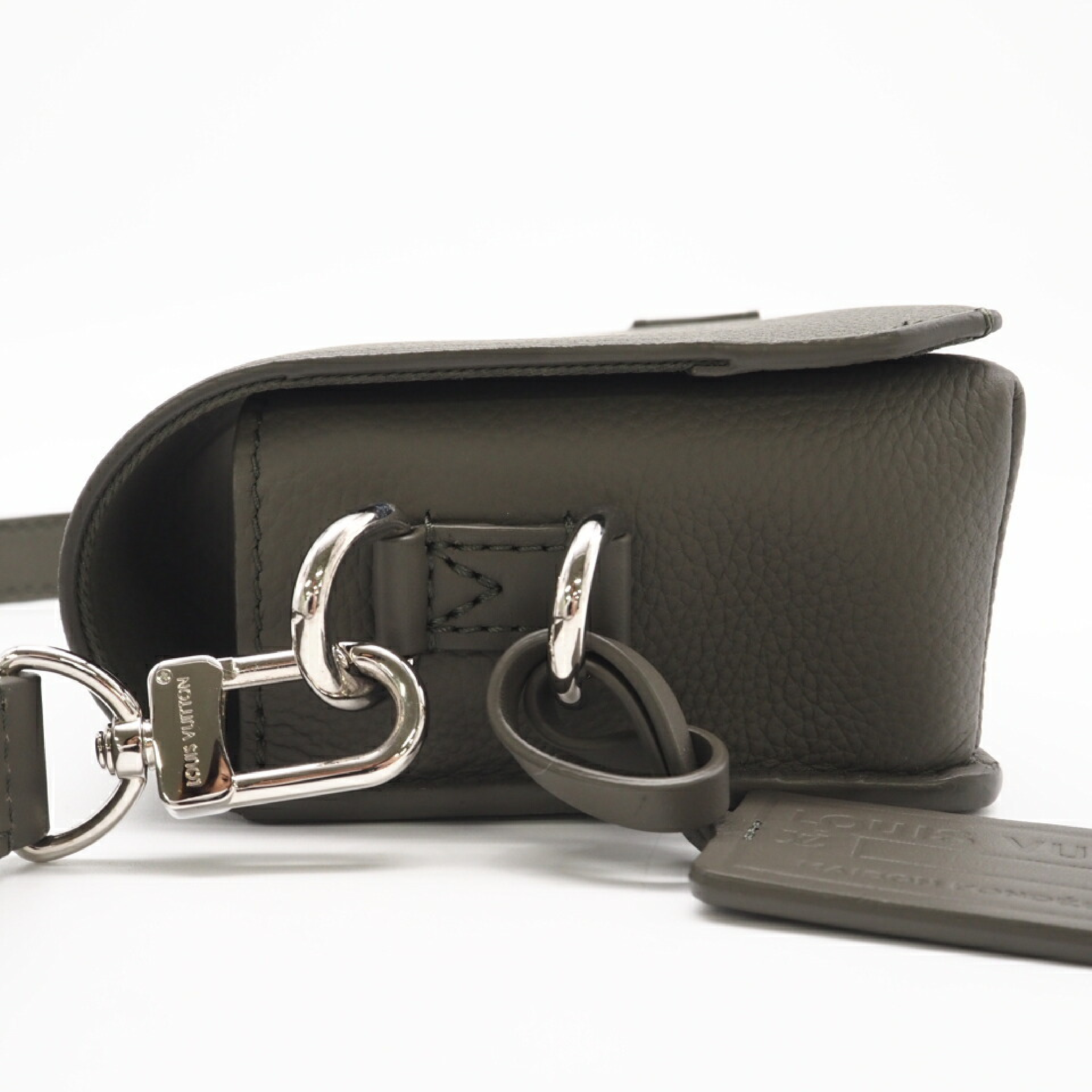 M82086 Fastline Wearable Wallet Khaki Shoulder Bag with Shoulder Strap — view 5