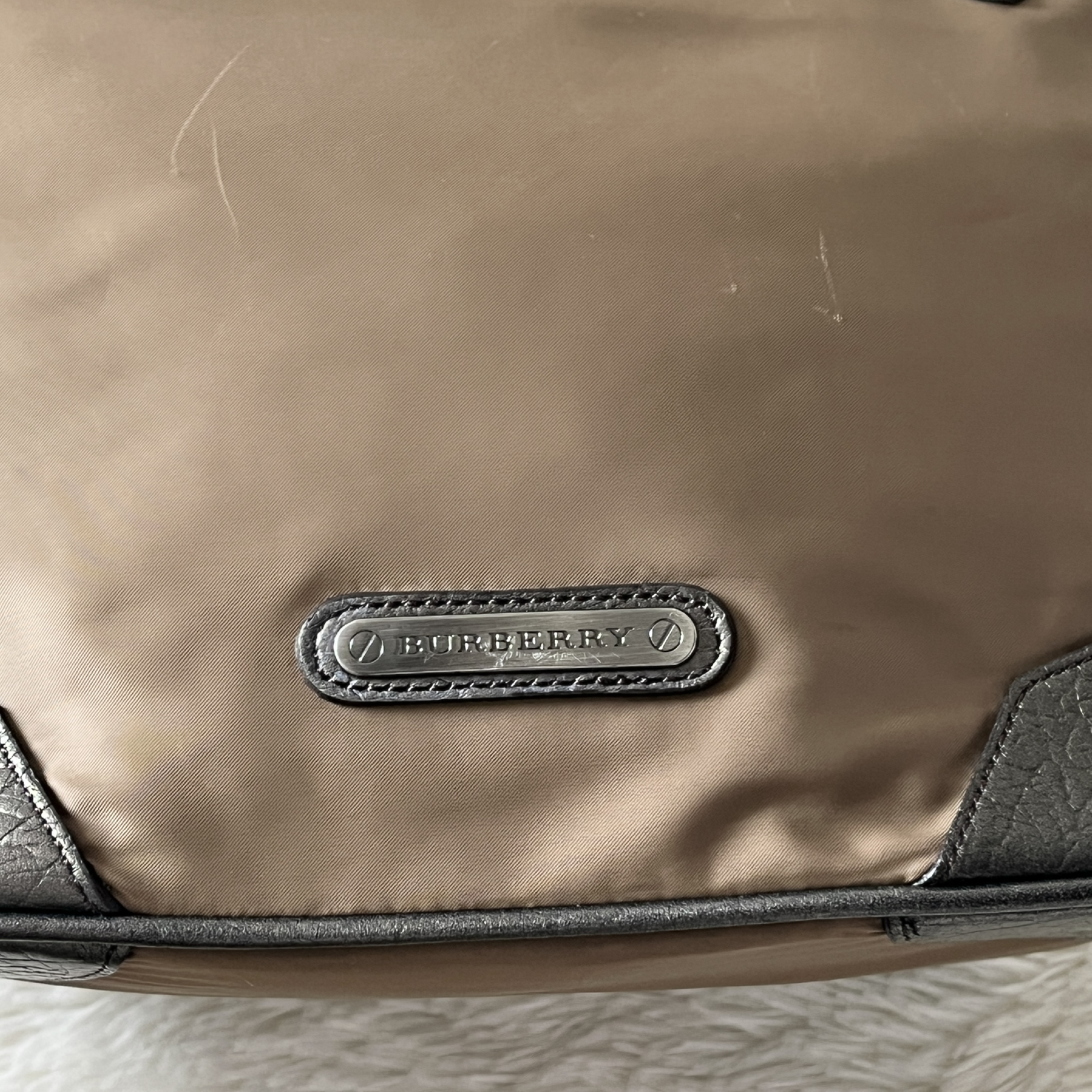 boat-shaped handbag — view 11