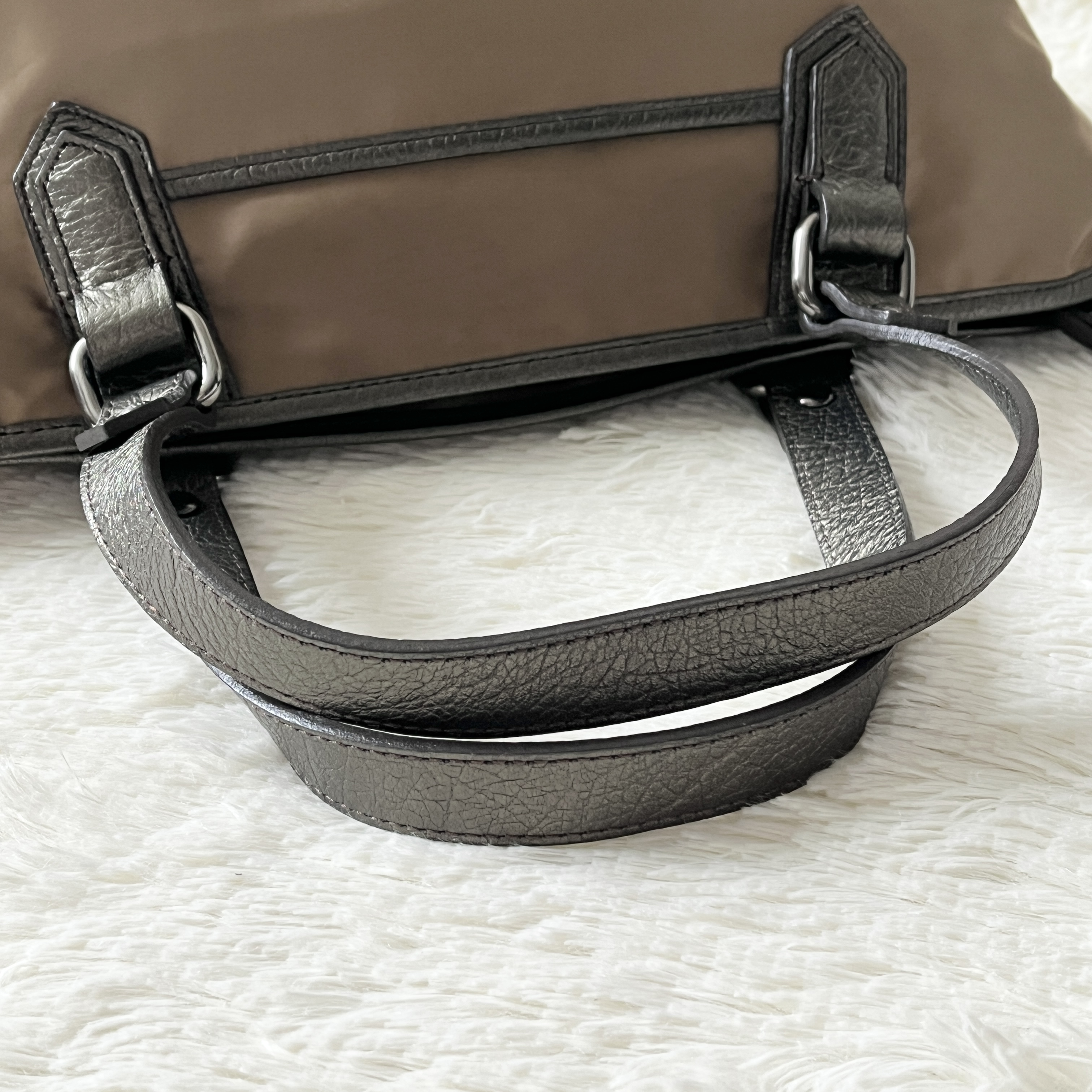 boat-shaped handbag — view 10