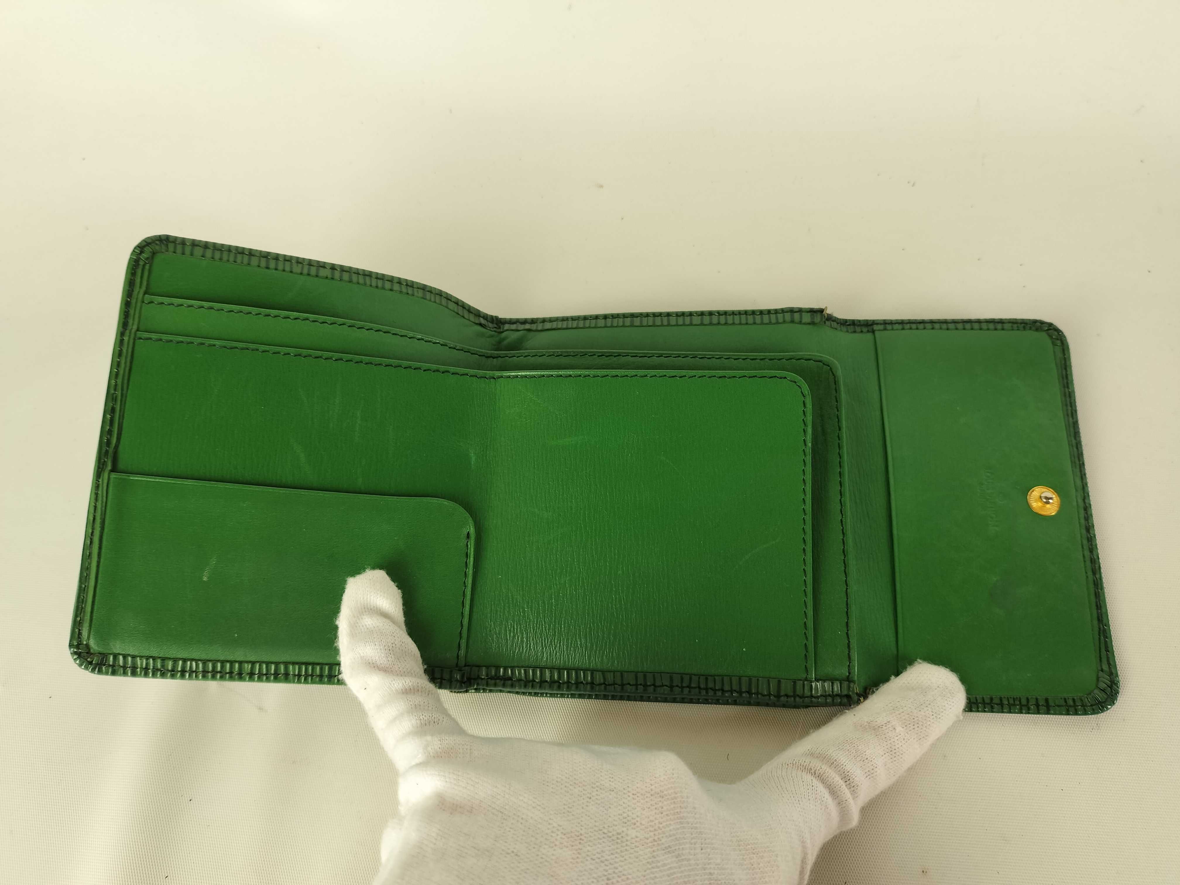 Epi Leather Wallet with Double Snap Closure (SHB-SWIP Hardware) - Green — view 5
