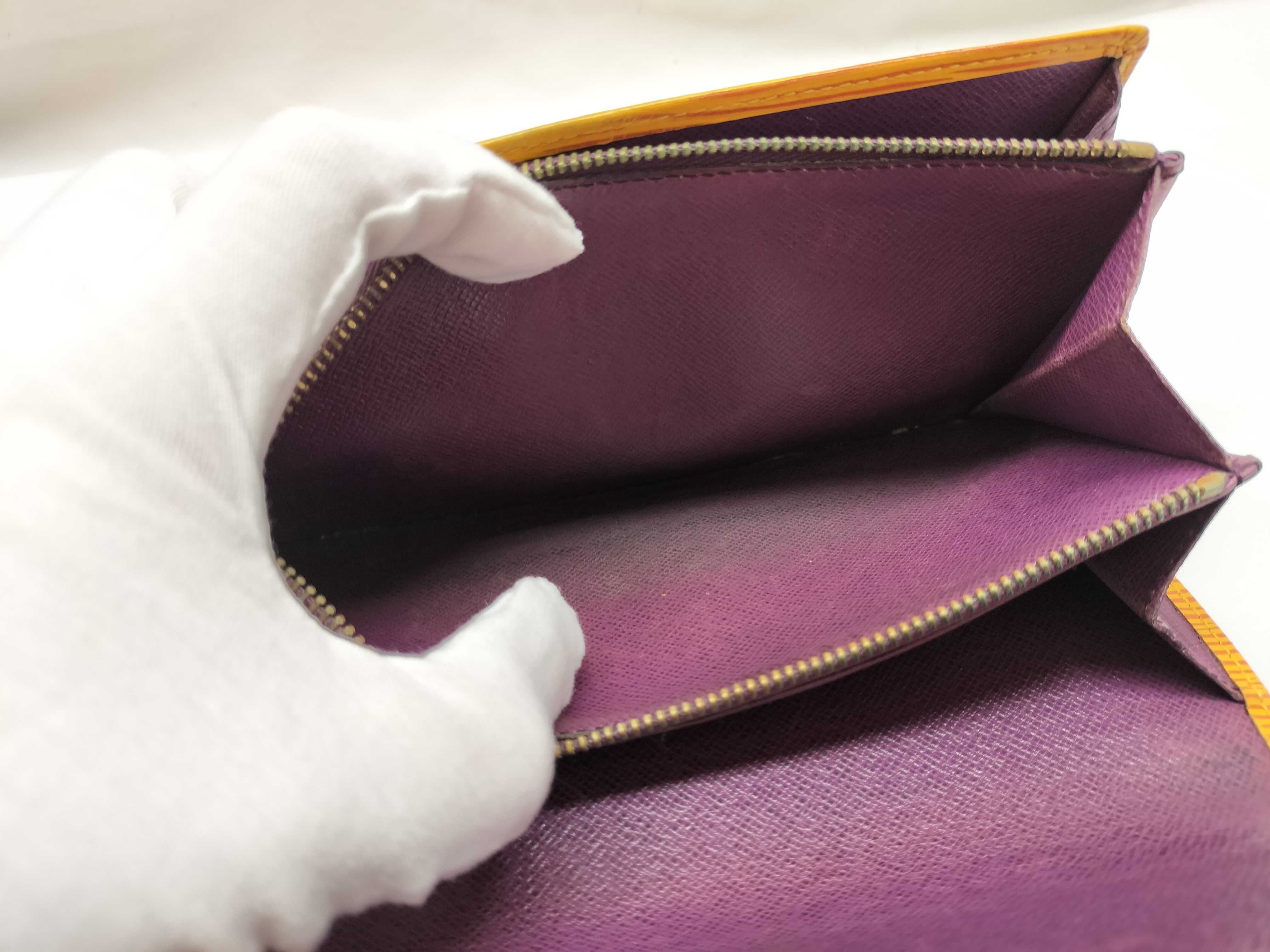 Epi Portefeuille Sarah Yellow Wallet — view 14