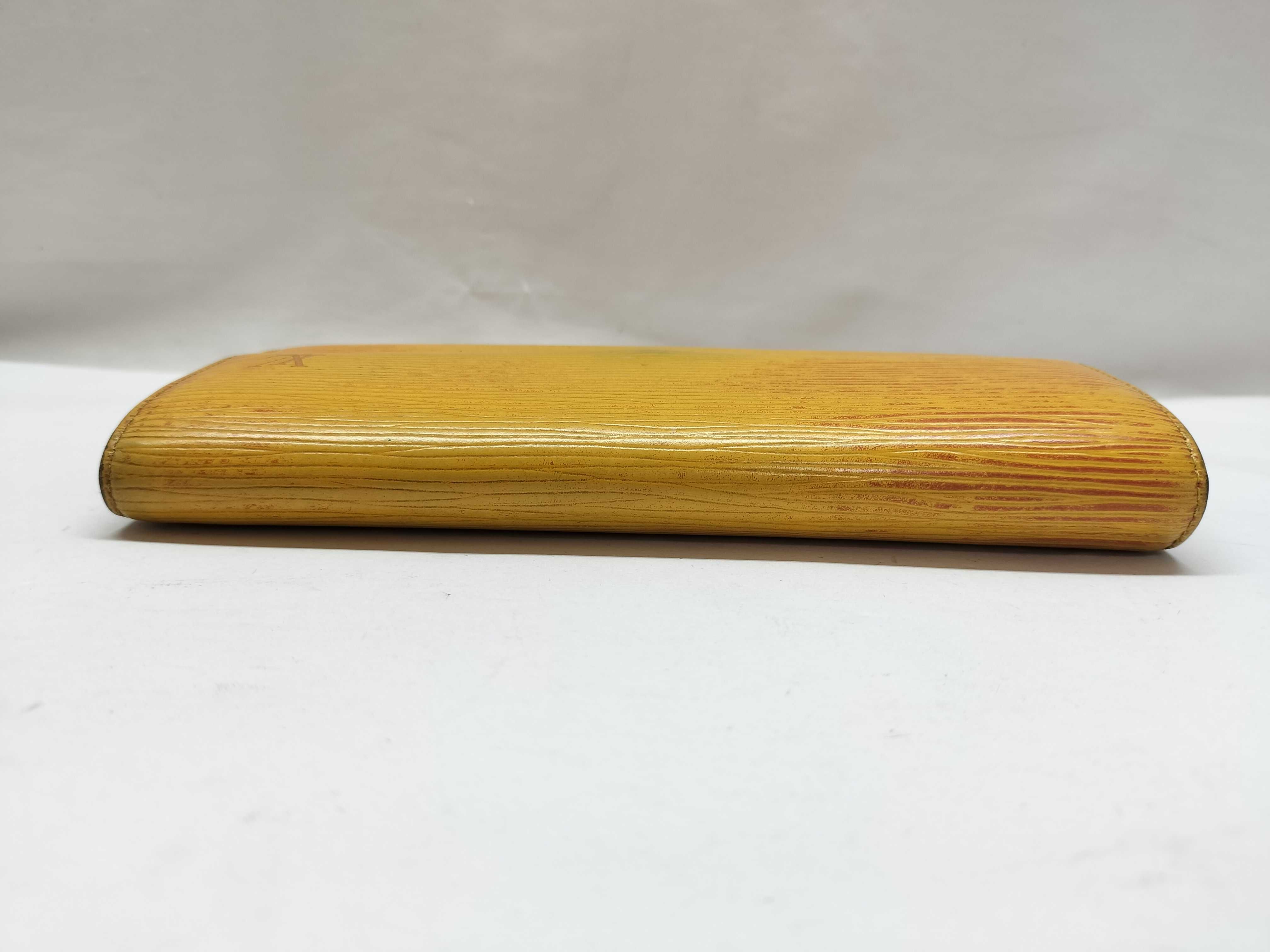 Epi Portefeuille Sarah Yellow Wallet — view 7