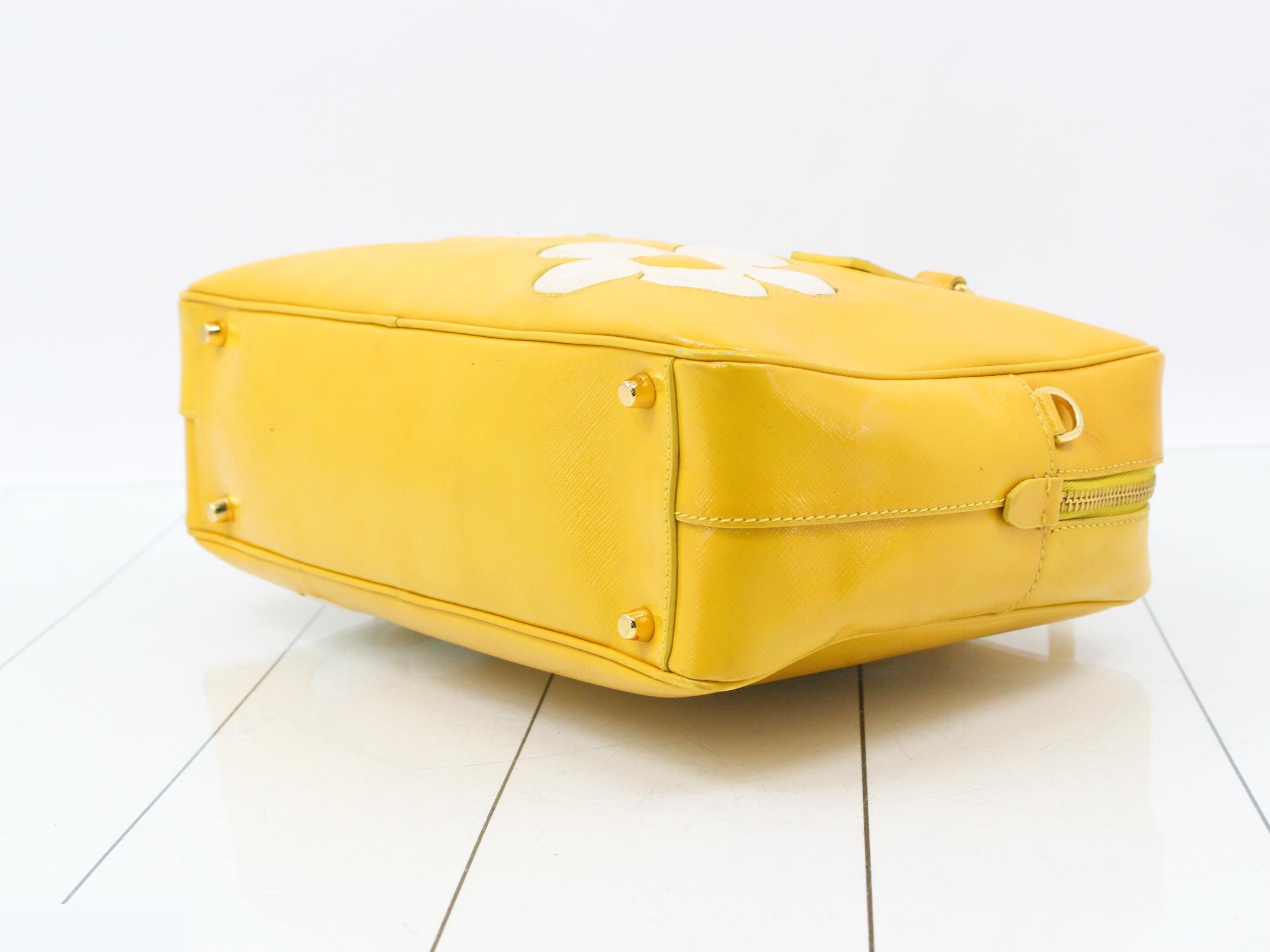Triangle Logo Flower Bowling Bag — view 6