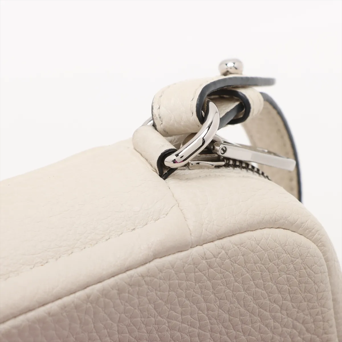 Vitello Dino Soft Leather 2WAY Shoulder Bag White — view 12