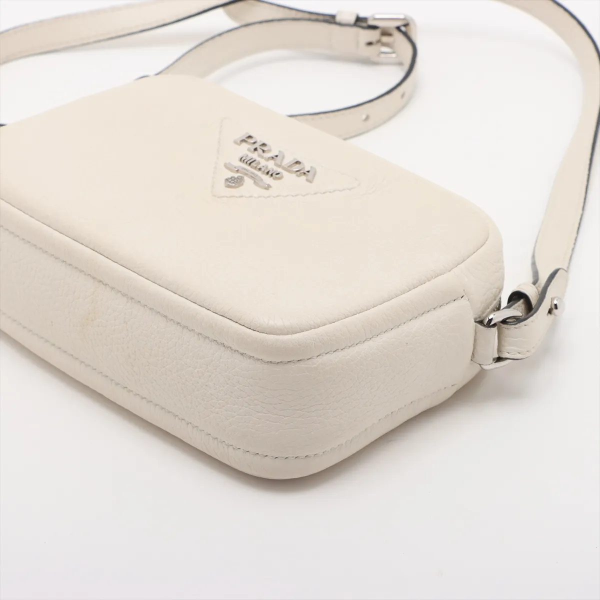 Vitello Dino Soft Leather 2WAY Shoulder Bag White — view 3